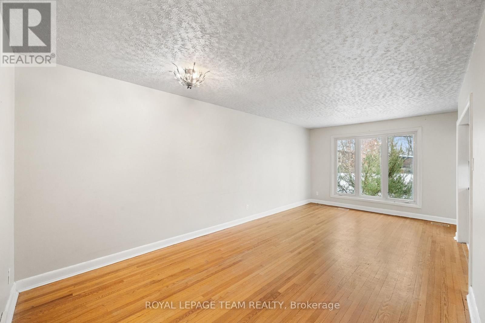 1938 BROMLEY ROAD Image 11