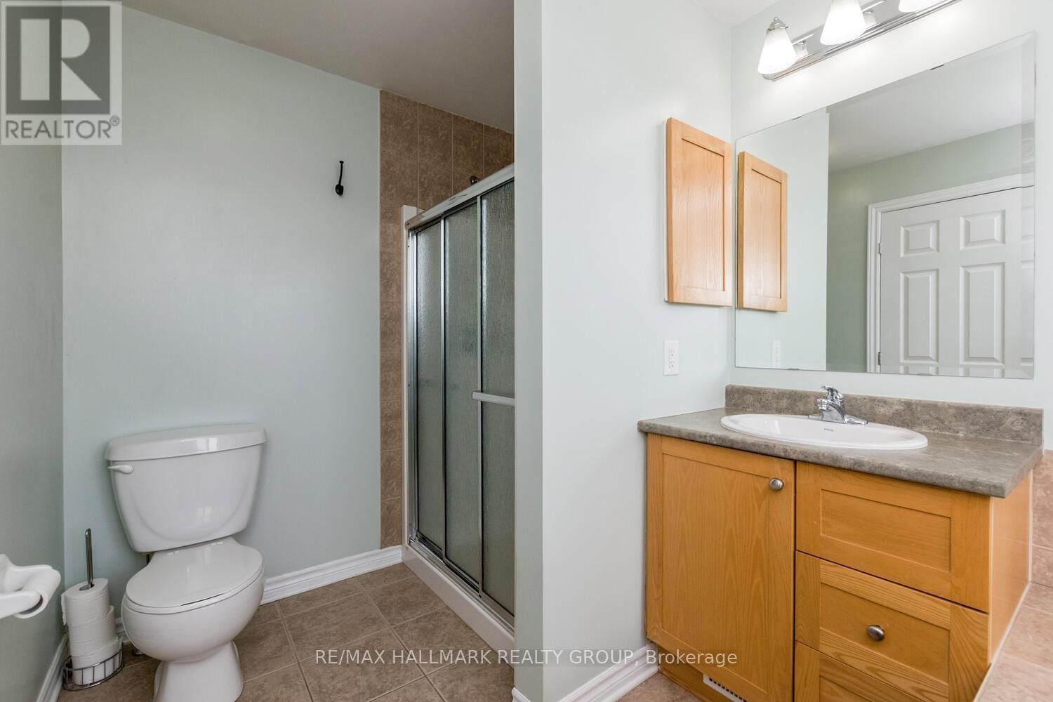 266 HORSESHOE CRESCENT Image 17