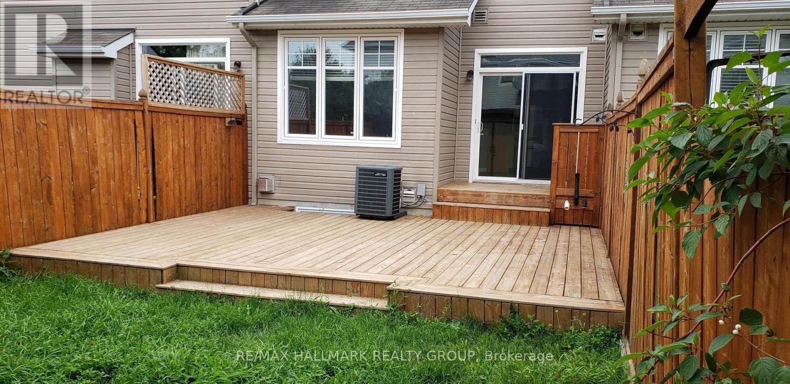 266 HORSESHOE CRESCENT Image 28