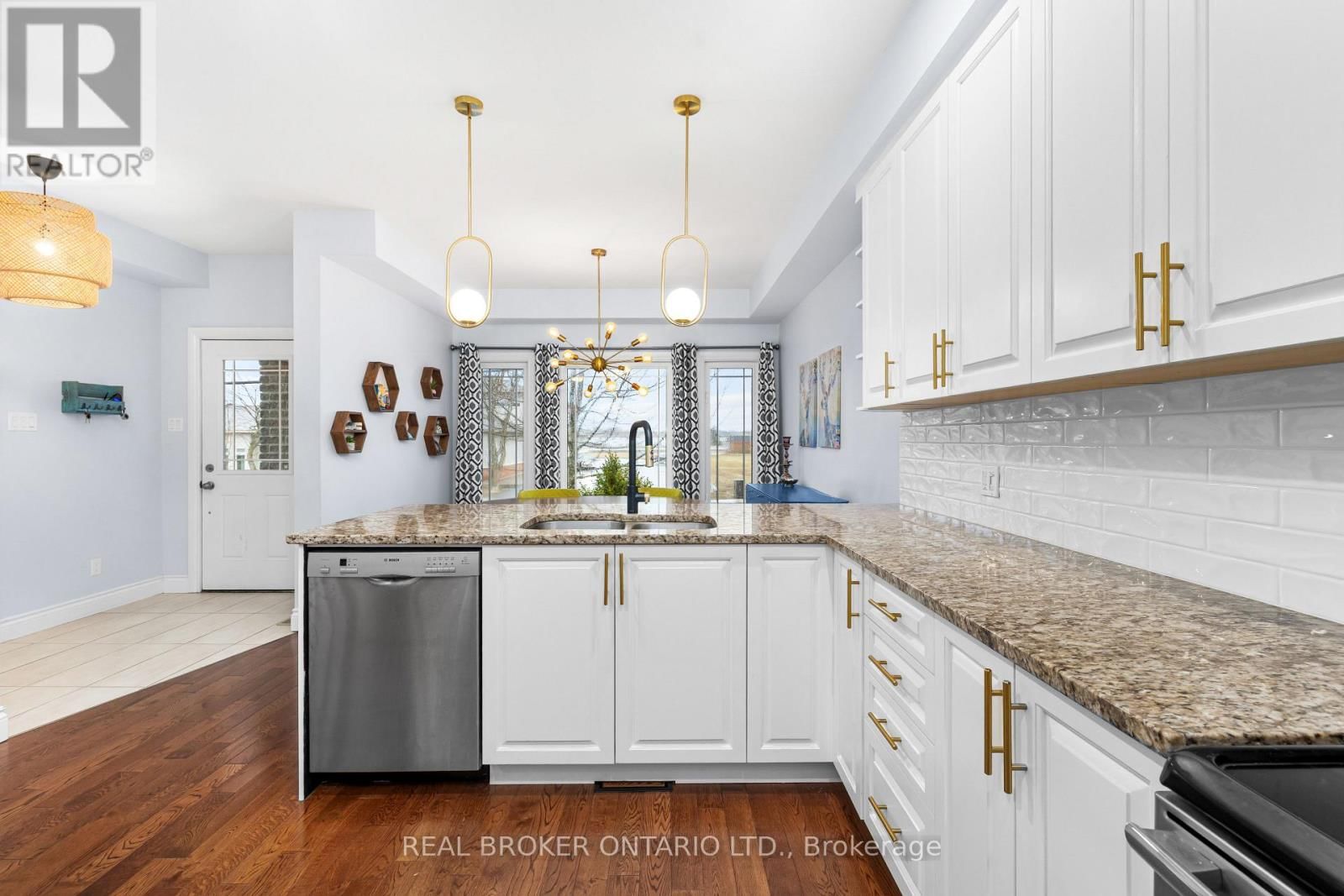 6 FRANCIS STREET Image 13