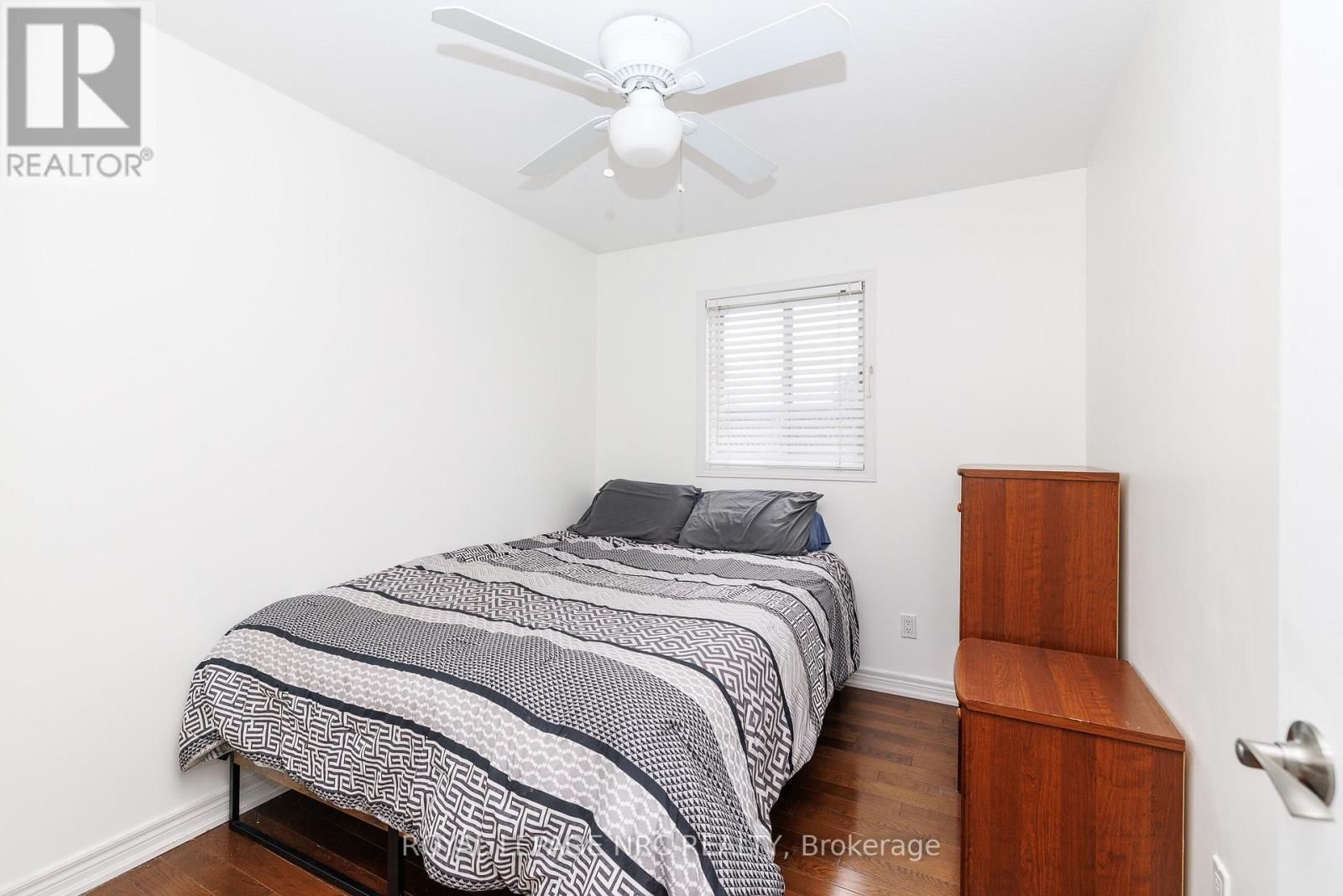 16 LEONARD DRIVE Image 20