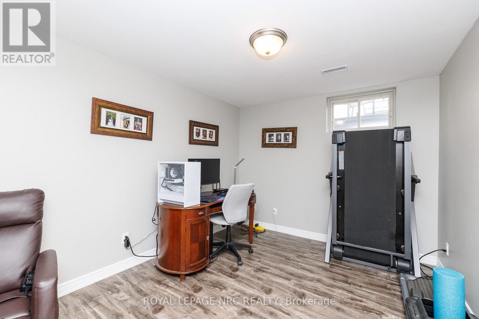 16 LEONARD DRIVE Image 25