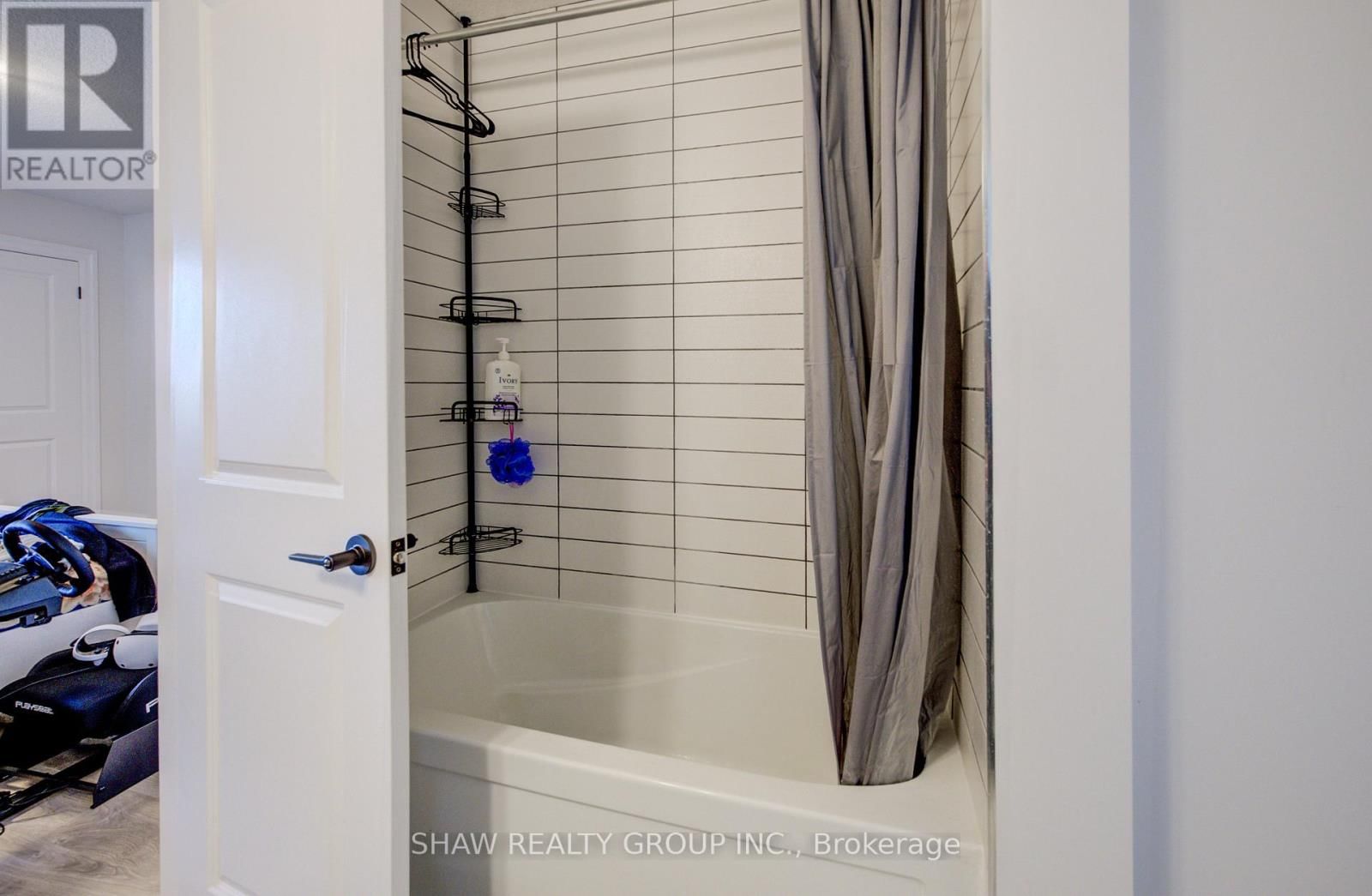 32 FAITH STREET Image 25