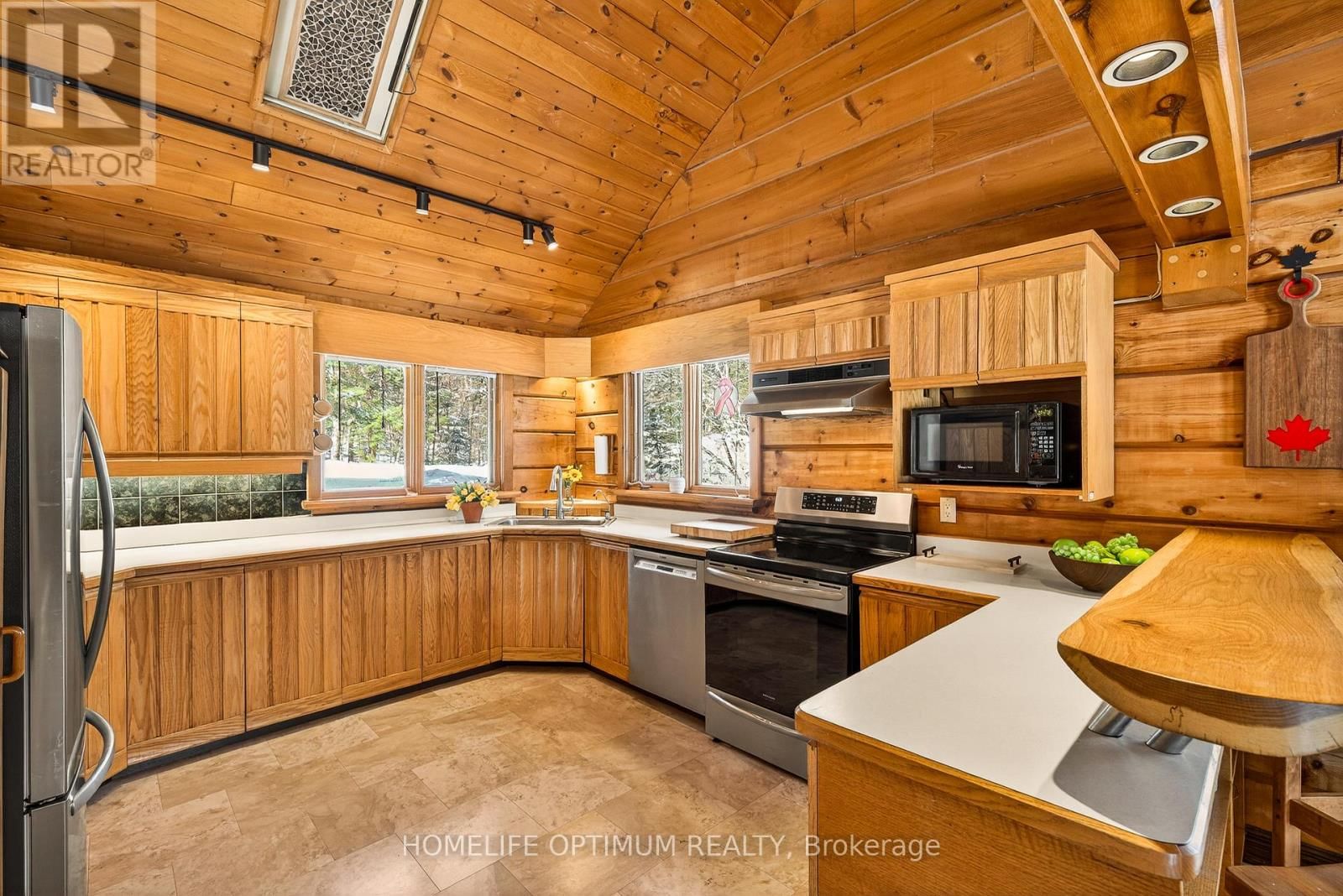 1130 ALGONQUIN OUTFITTERS ROAD Image 18