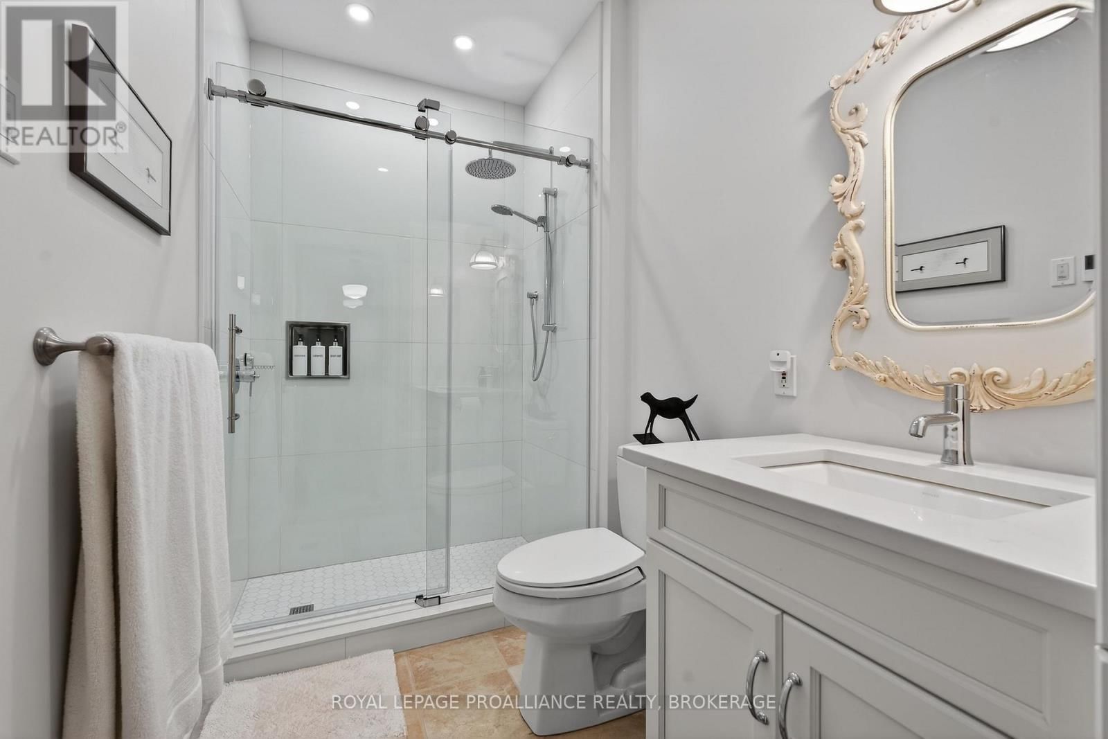 4075 STONE POINT ROAD Image 33