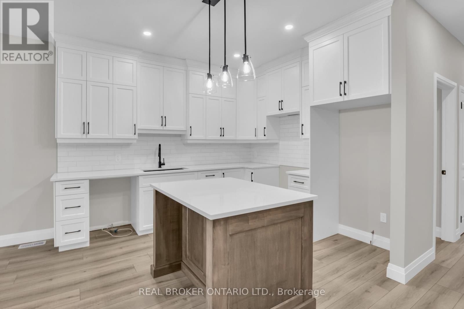 27 - 29 WEYMOUTH STREET Image 13