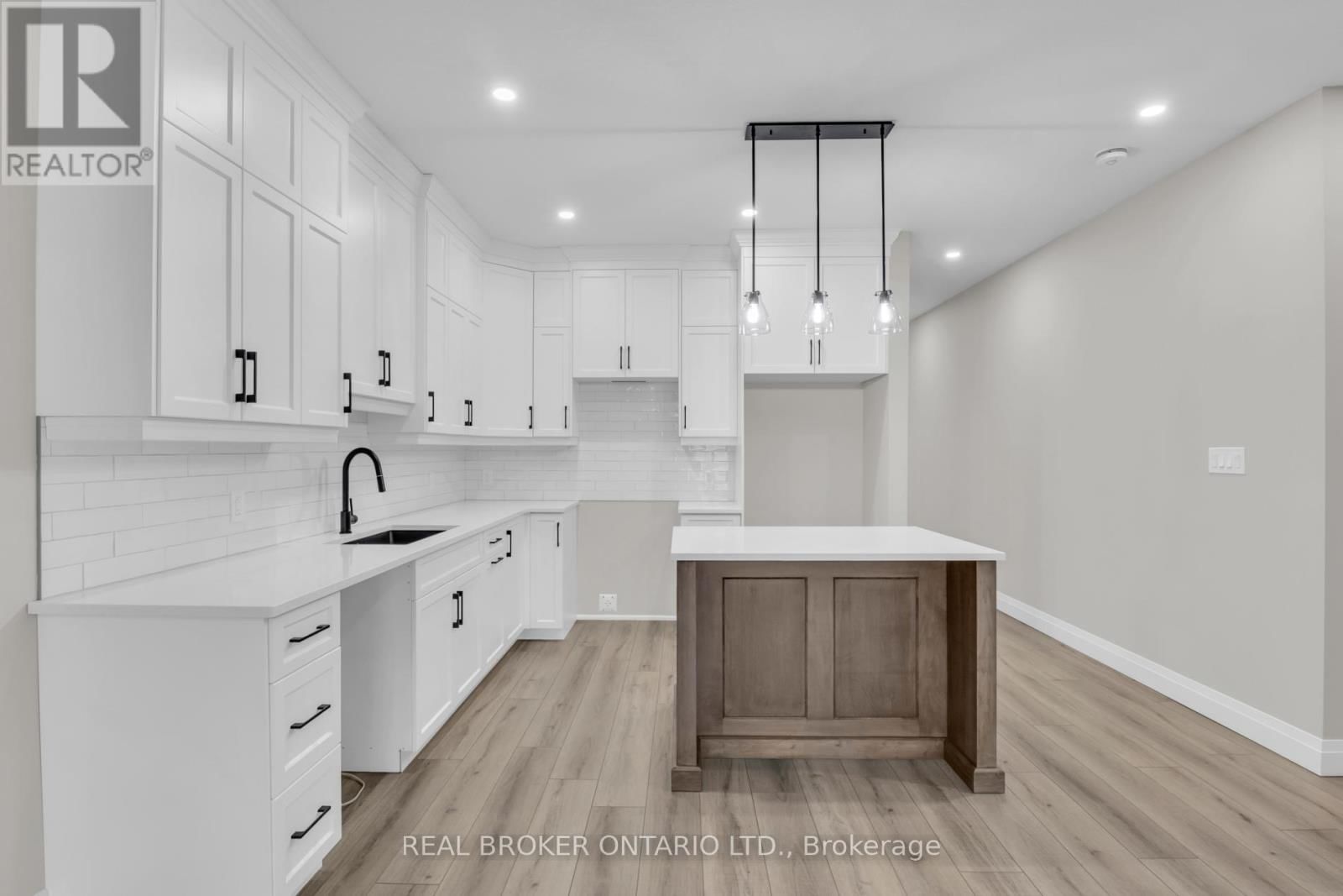 27 - 29 WEYMOUTH STREET Image 14