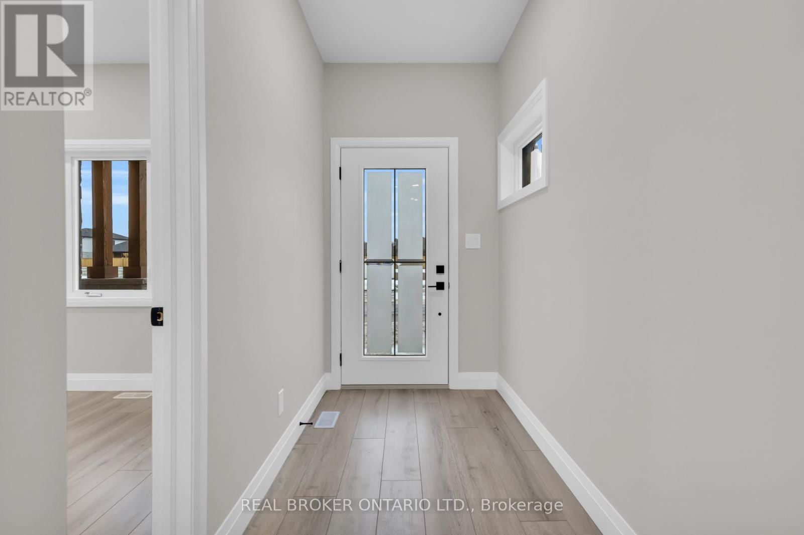 27 - 29 WEYMOUTH STREET Image 2