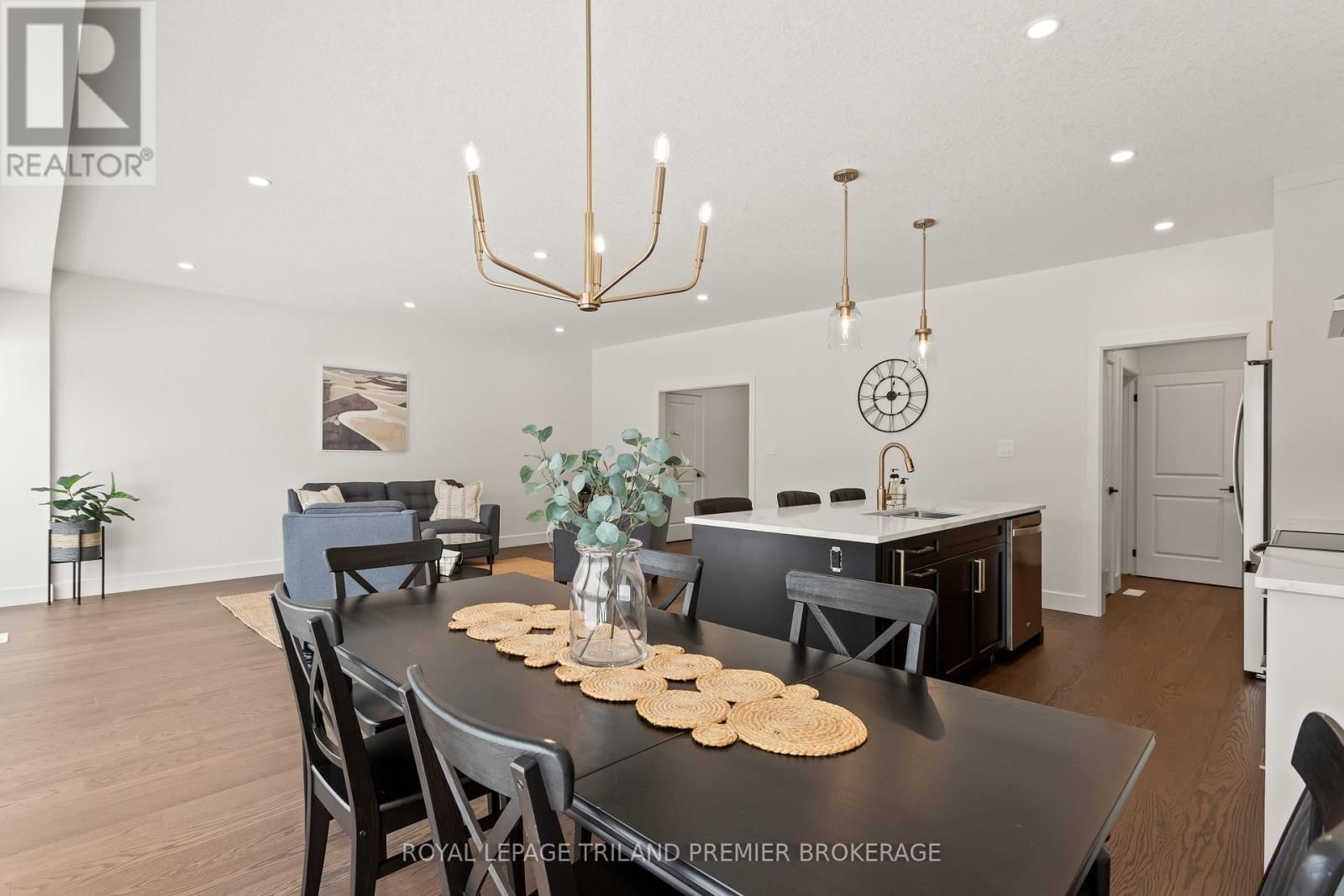 2831 BUROAK DRIVE Image 16