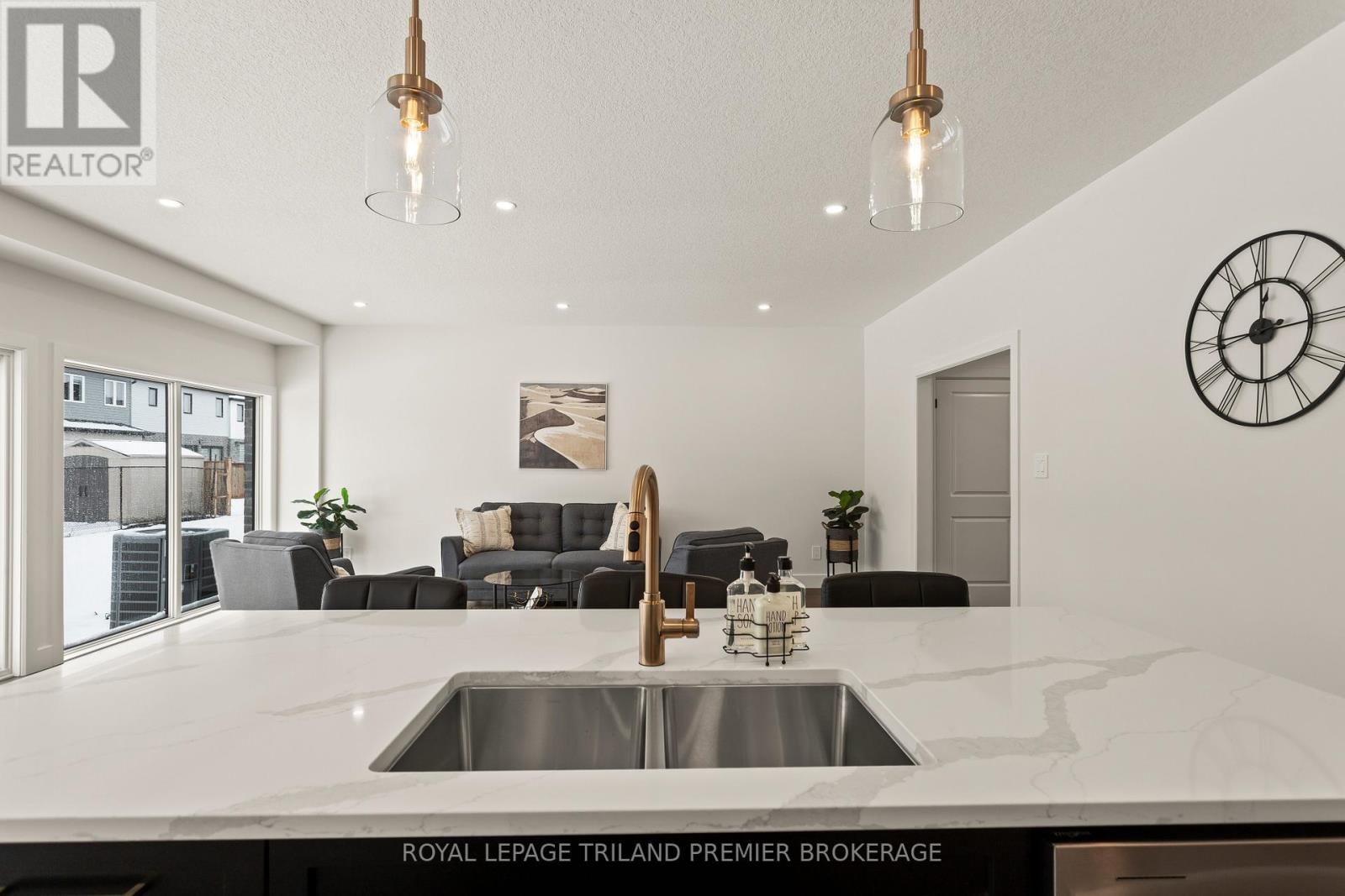 2831 BUROAK DRIVE Image 18