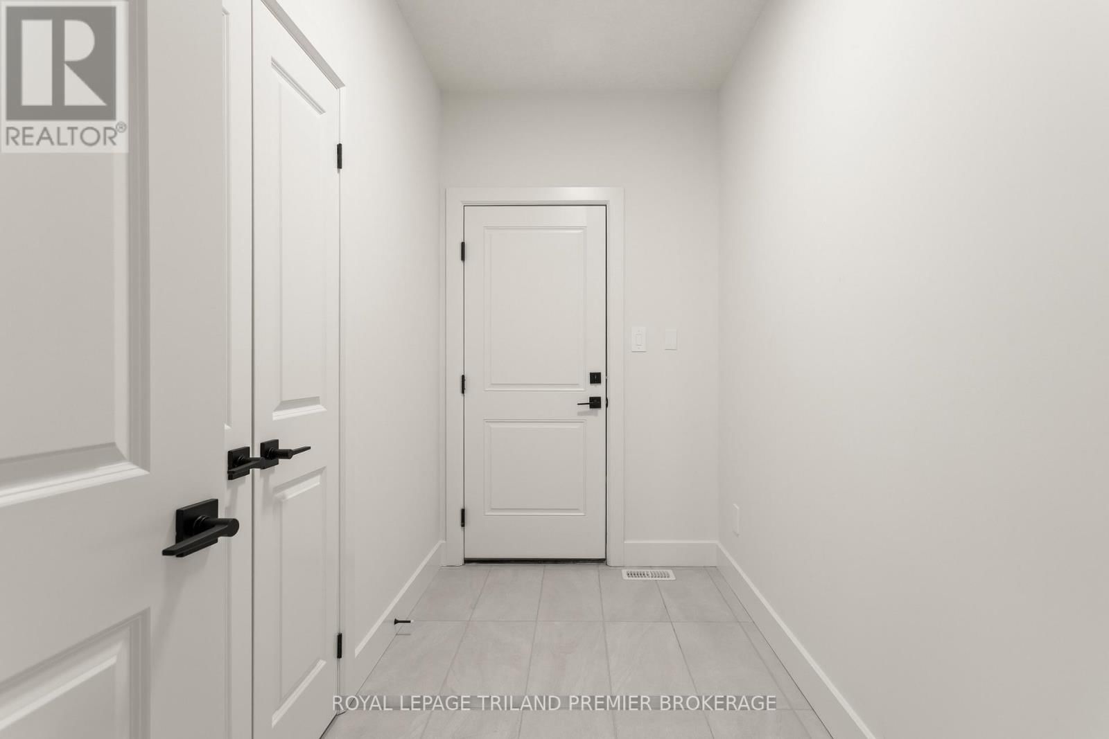 2831 BUROAK DRIVE Image 25