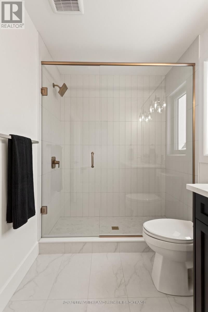 2831 BUROAK DRIVE Image 32