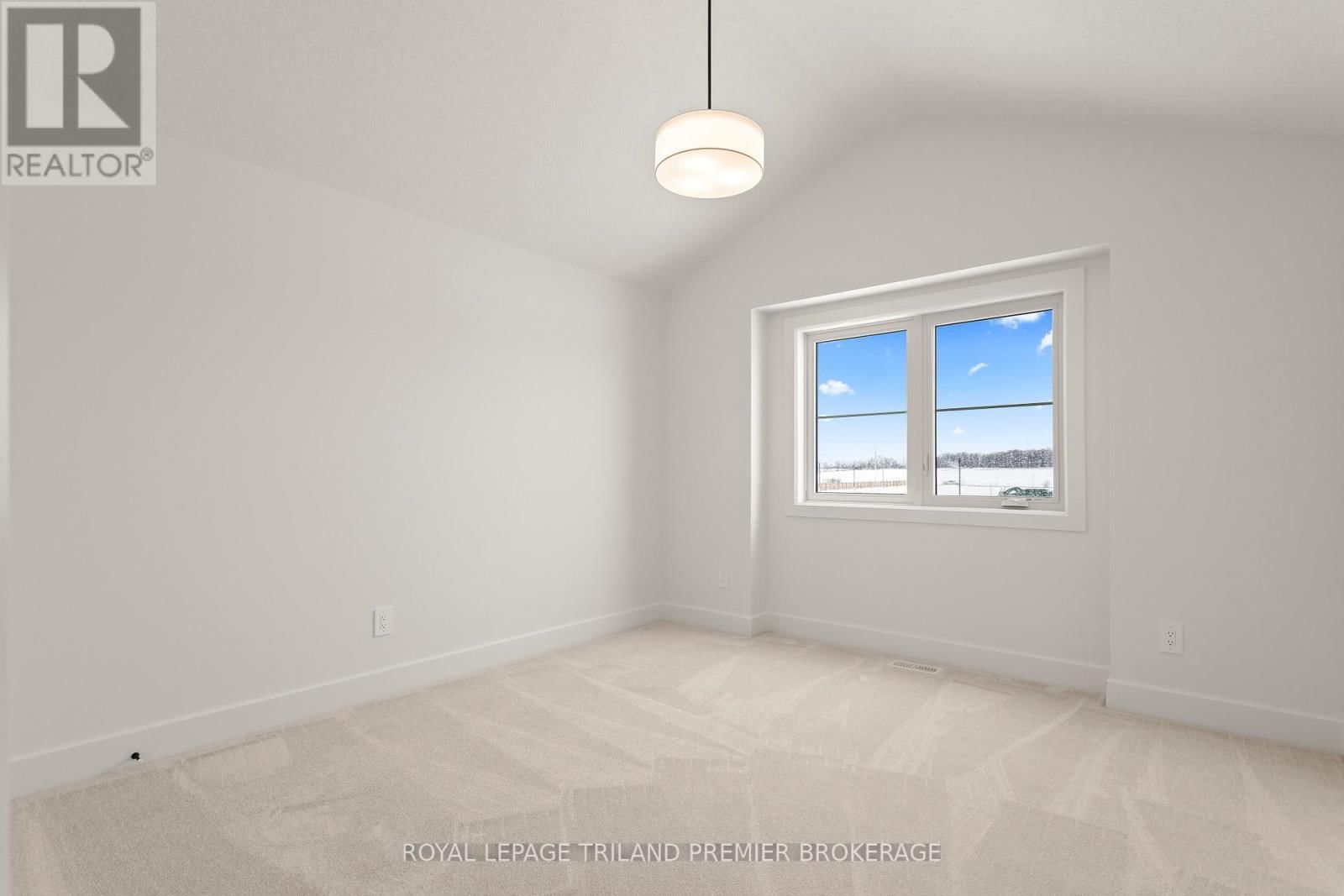 2831 BUROAK DRIVE Image 33