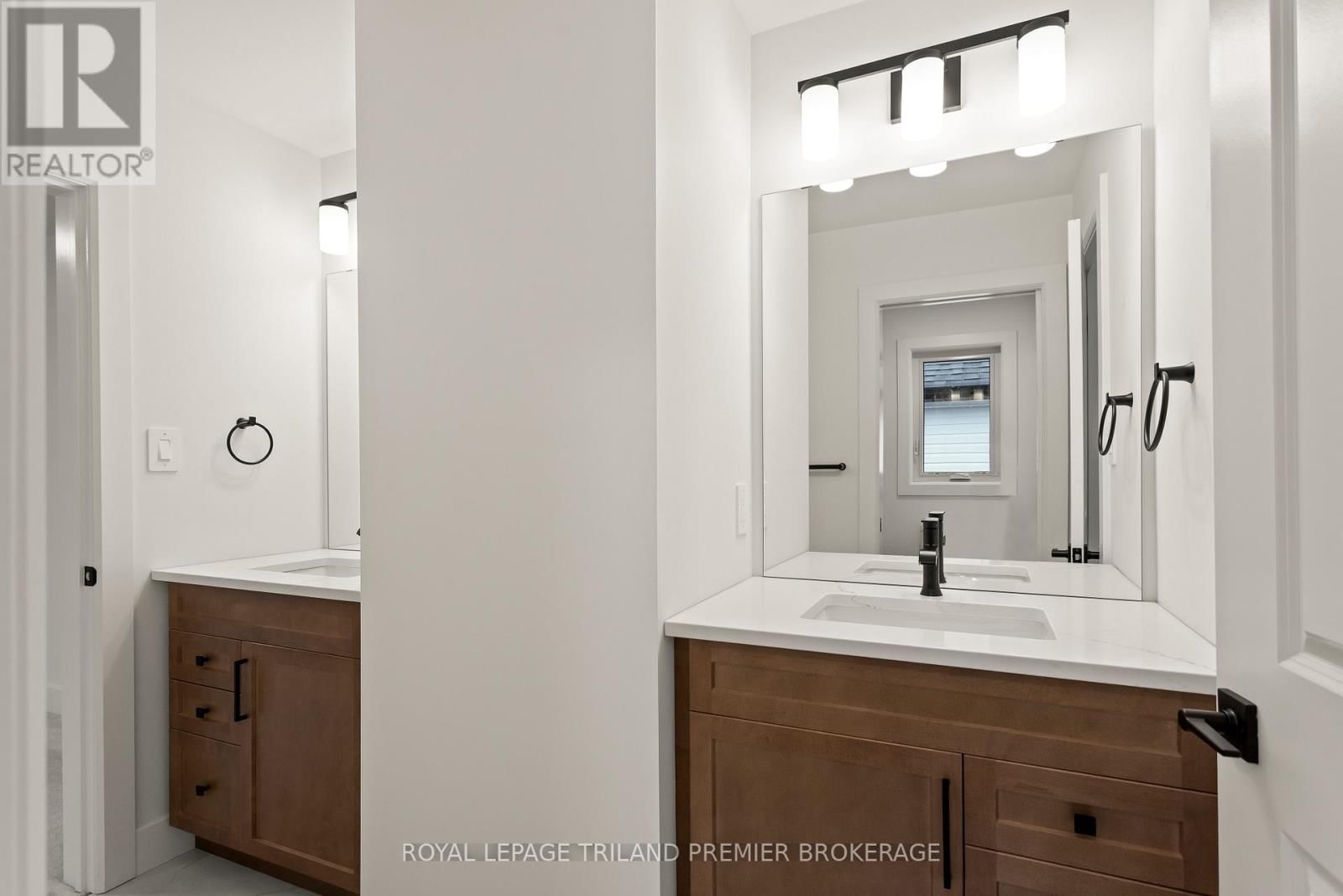 2831 BUROAK DRIVE Image 38