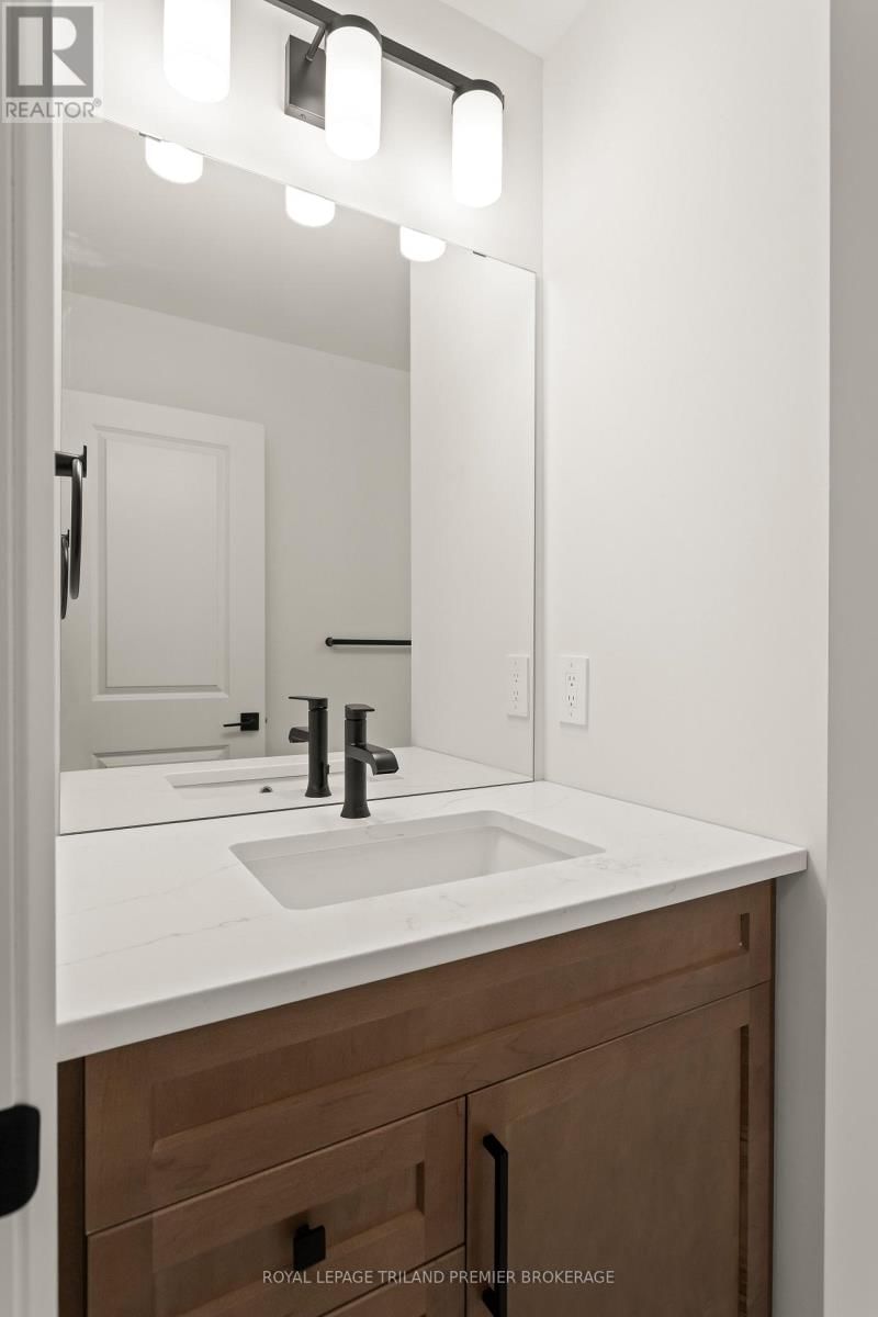 2831 BUROAK DRIVE Image 41