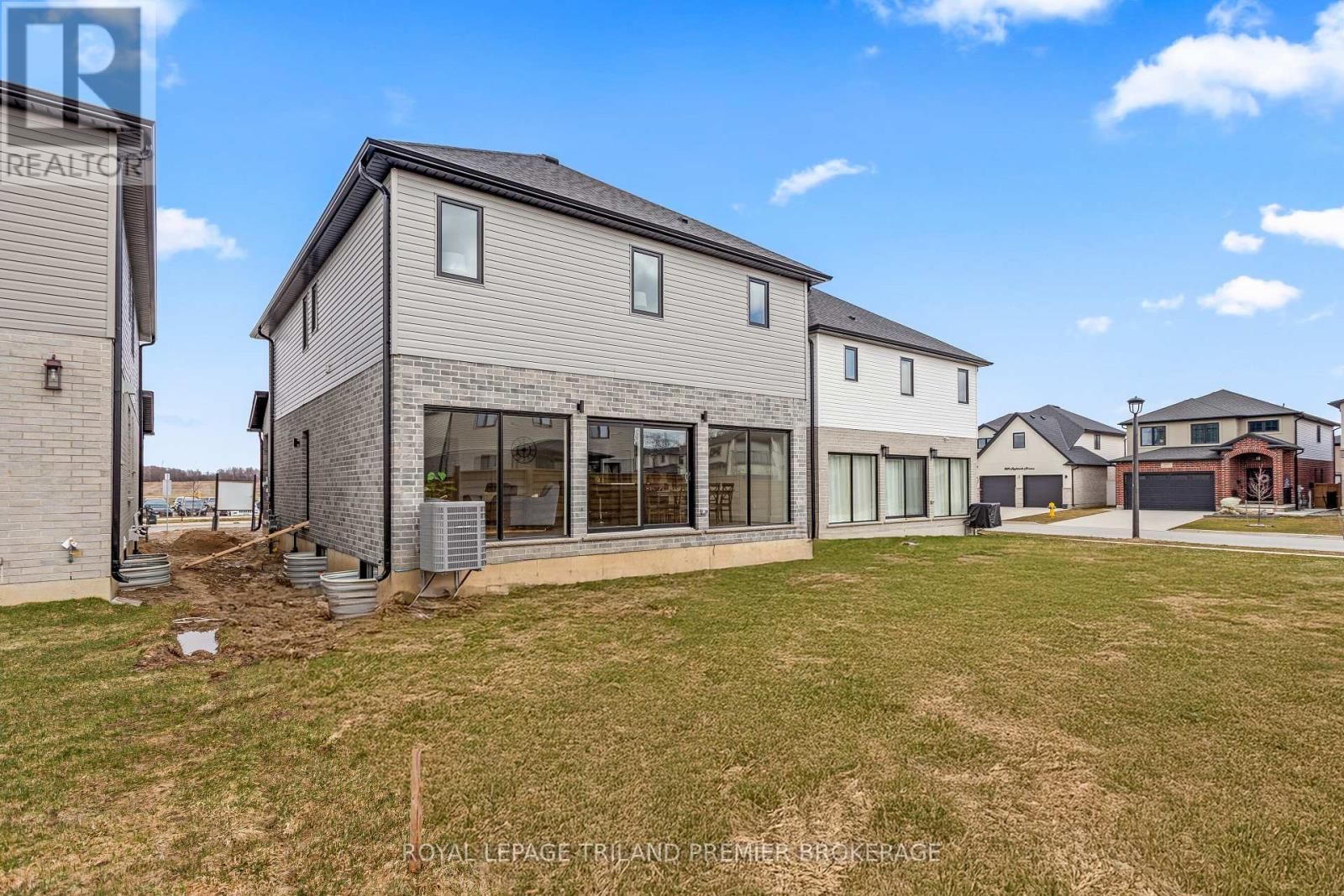 2831 BUROAK DRIVE Image 48