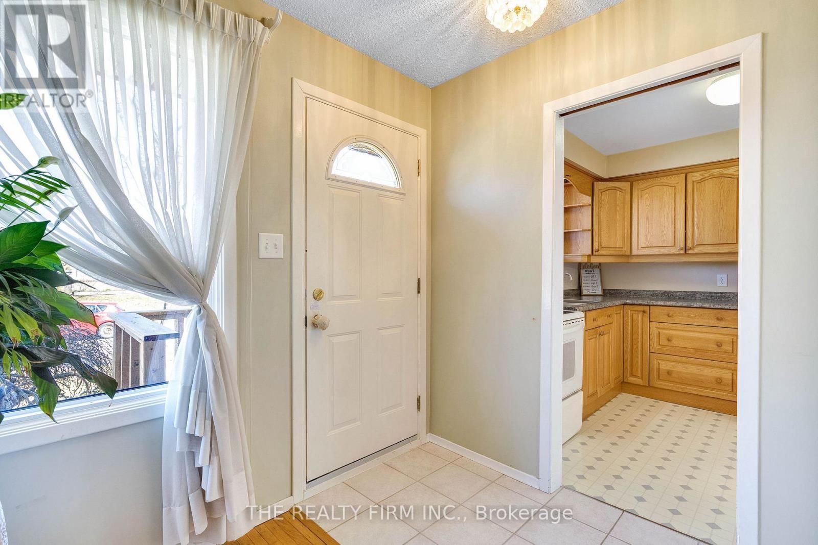 56 BARRETT CRESCENT Image 9