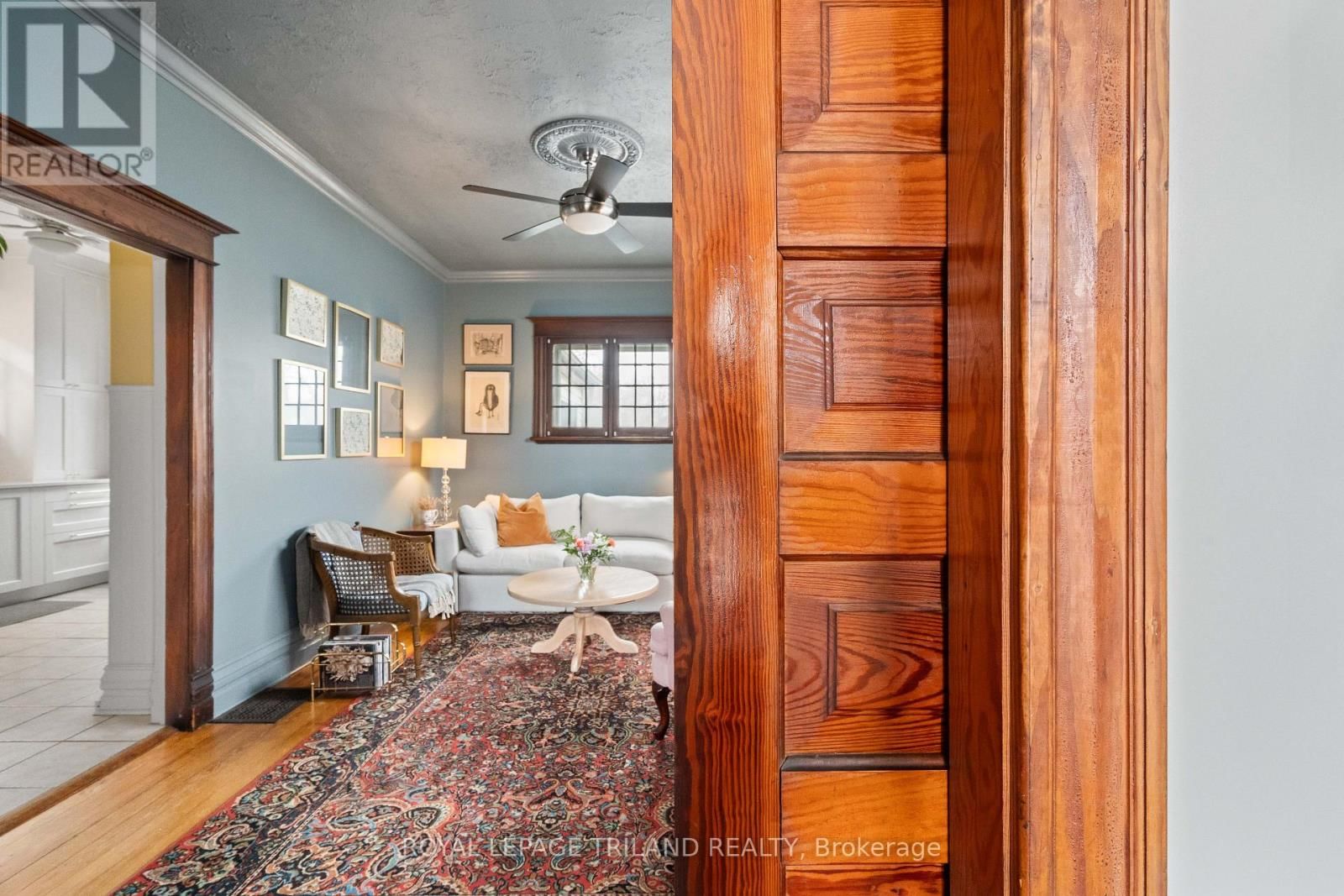 978 HACKETT STREET Image 11