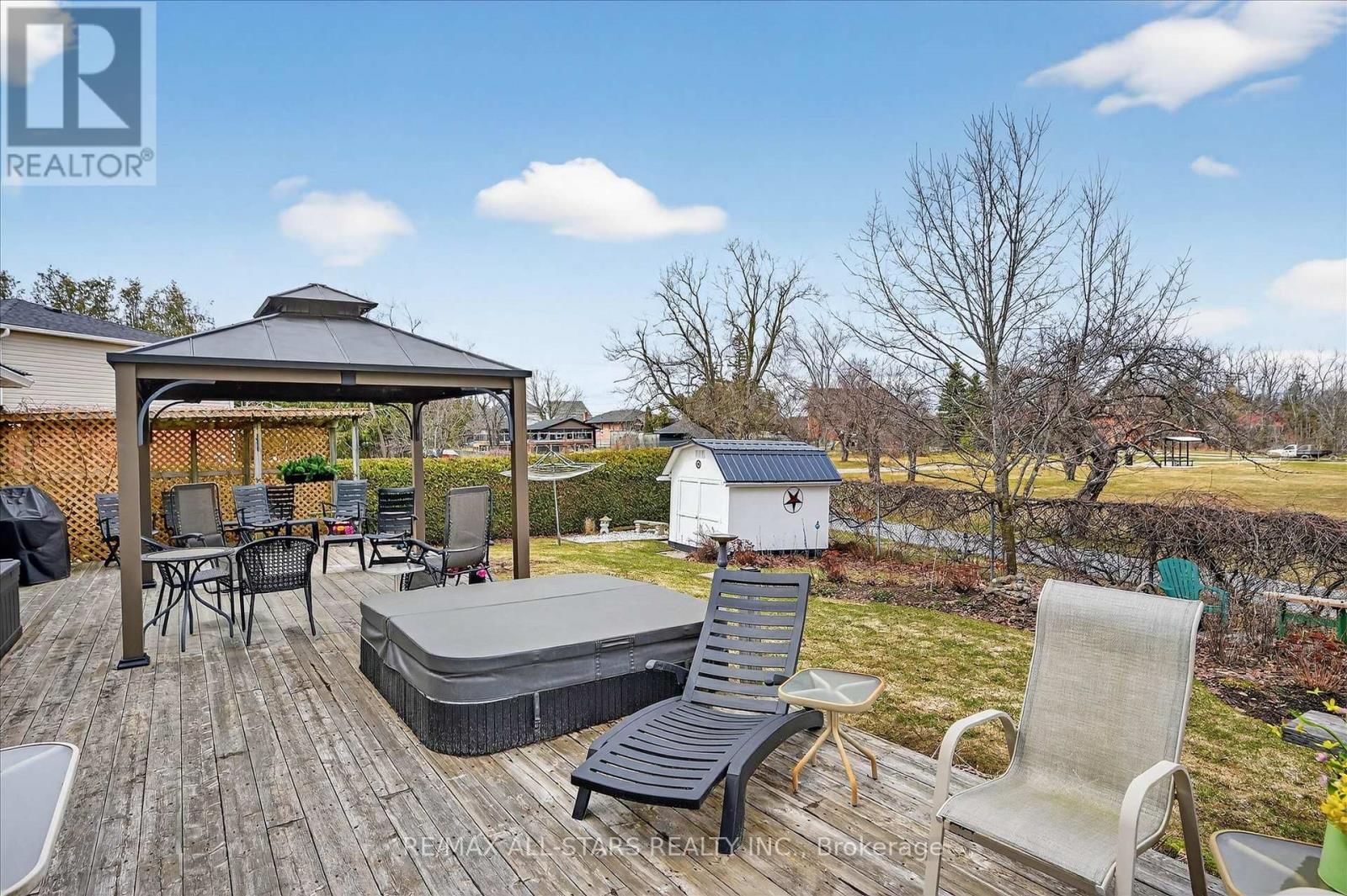 26 APPLEWOOD CRESCENT Image 43