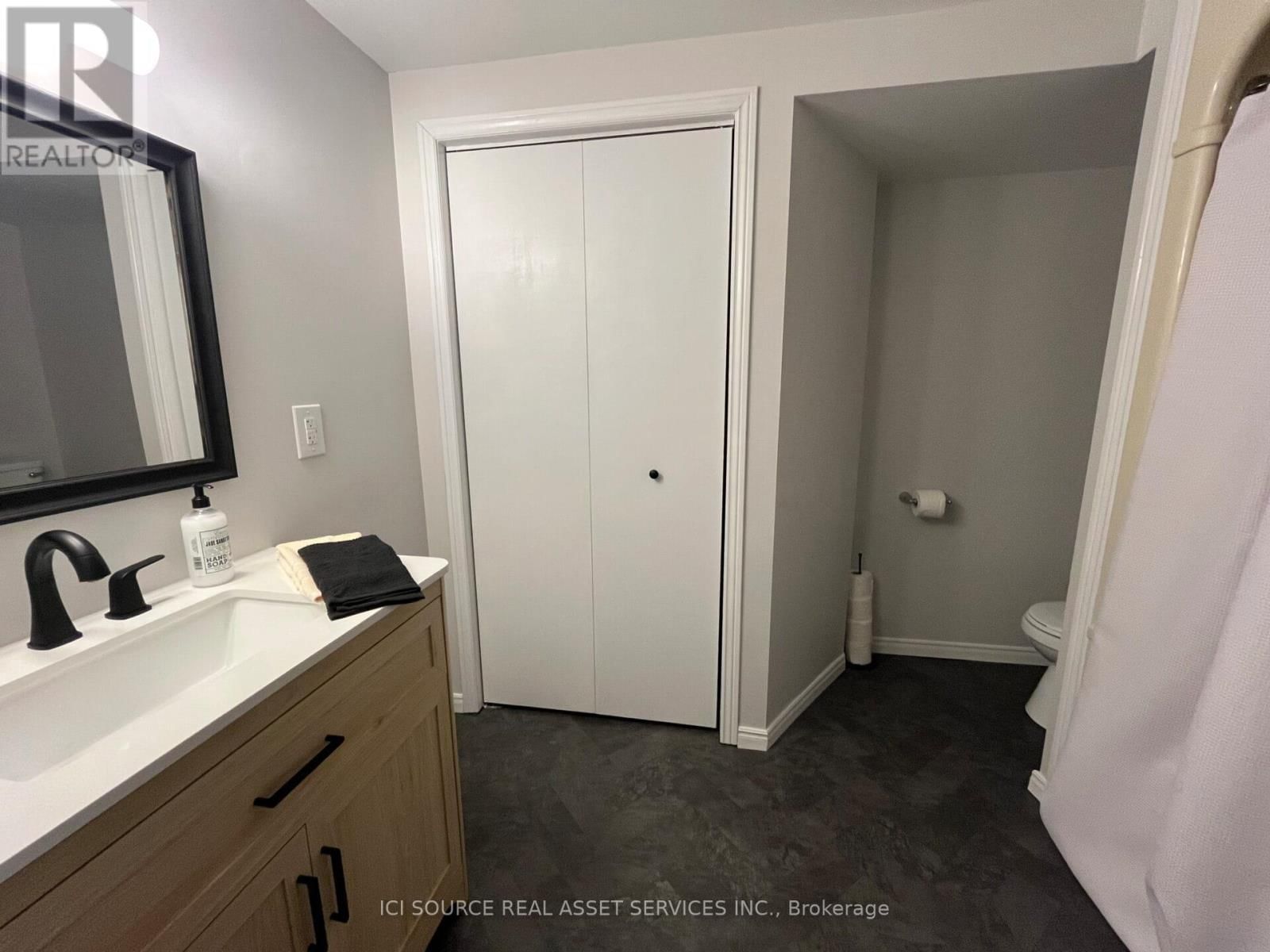 31 BLACKFRIAR LANE Image 10