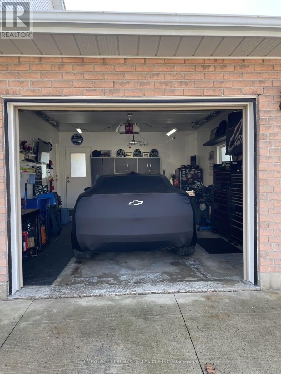 31 BLACKFRIAR LANE Image 14