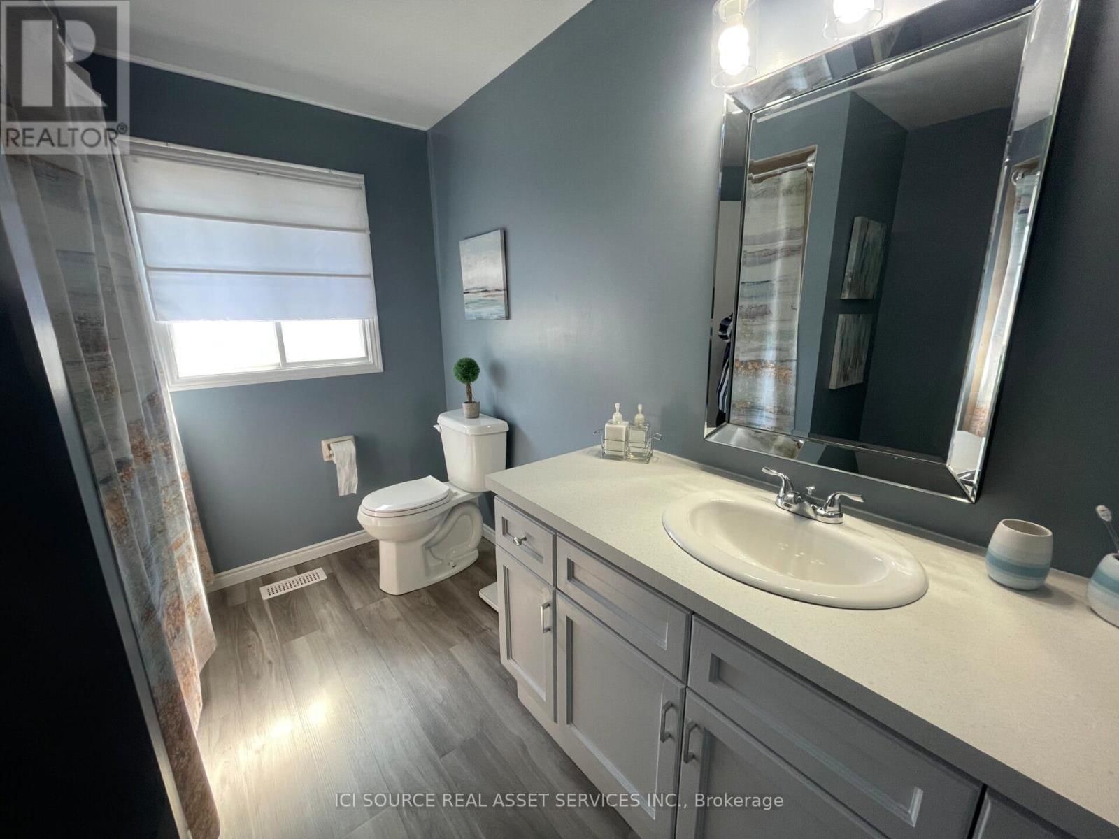 31 BLACKFRIAR LANE Image 8