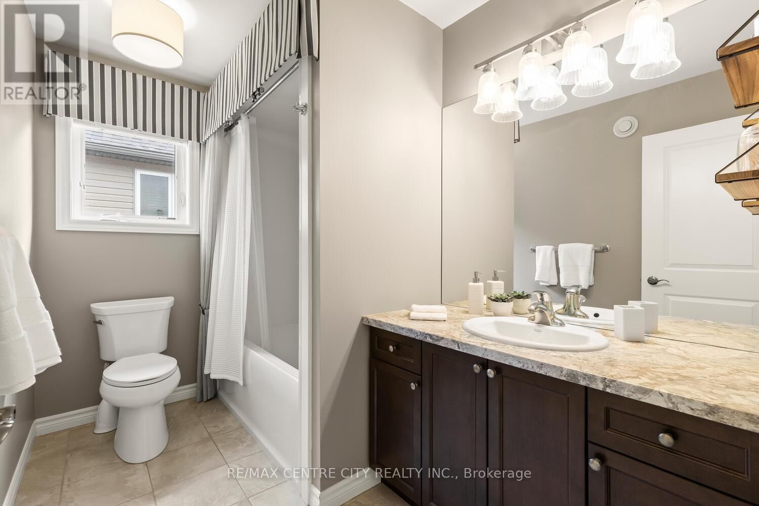 661 TENNENT AVENUE Image 37