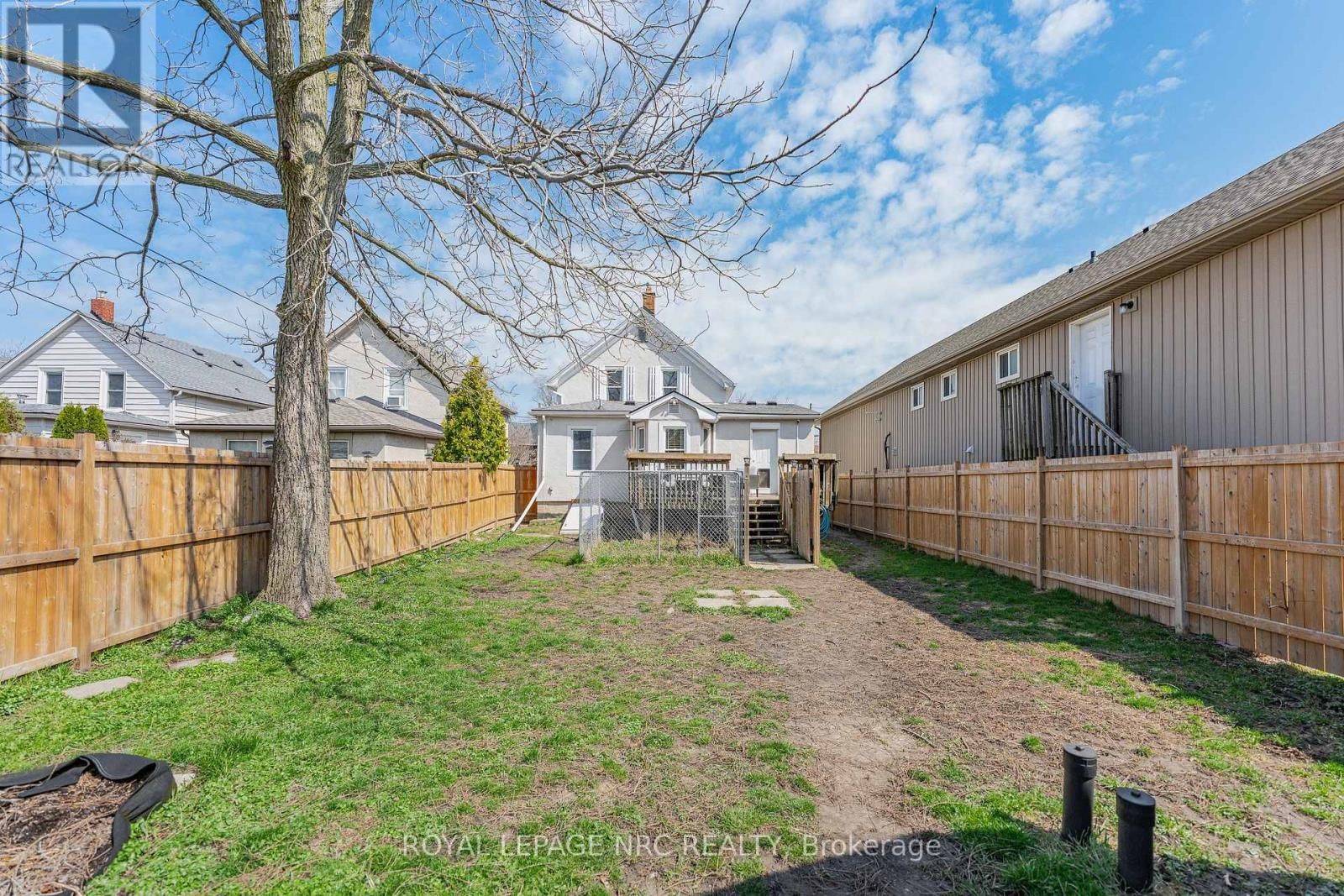 23 PINECREST AVENUE Image 37