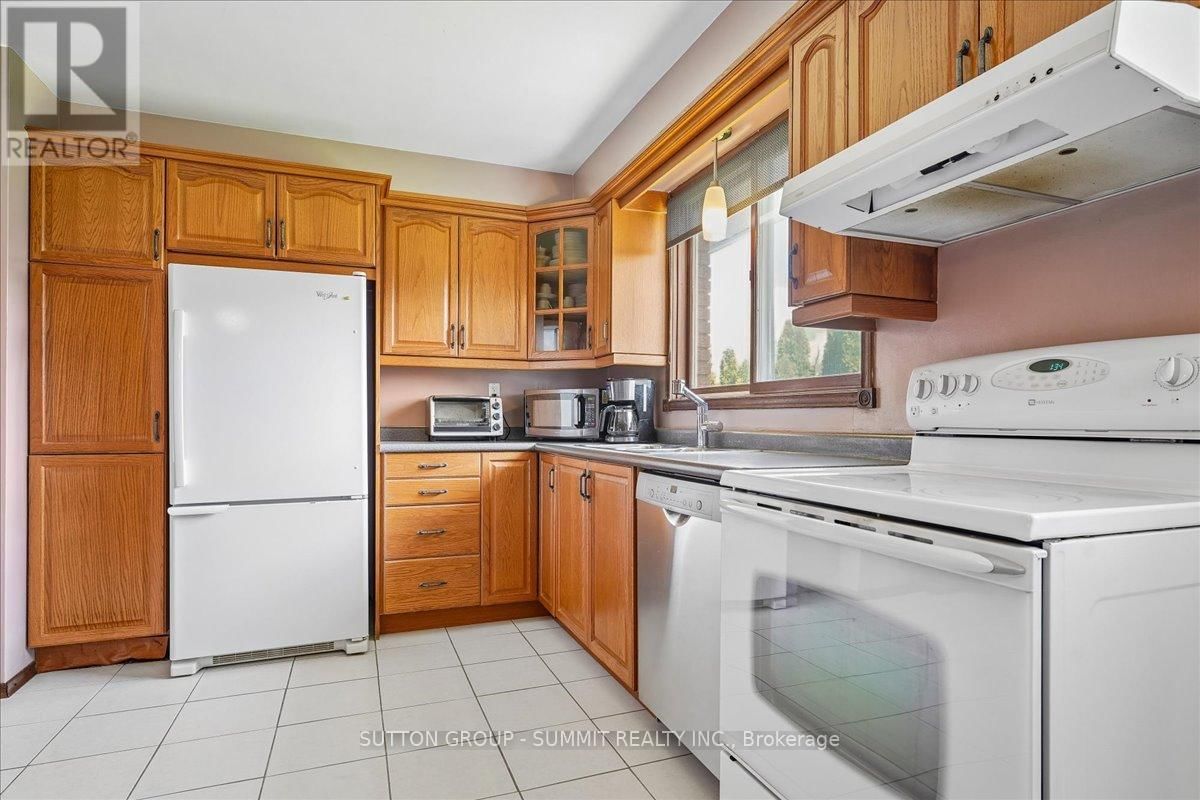 72 EASTBURY DRIVE Image 15