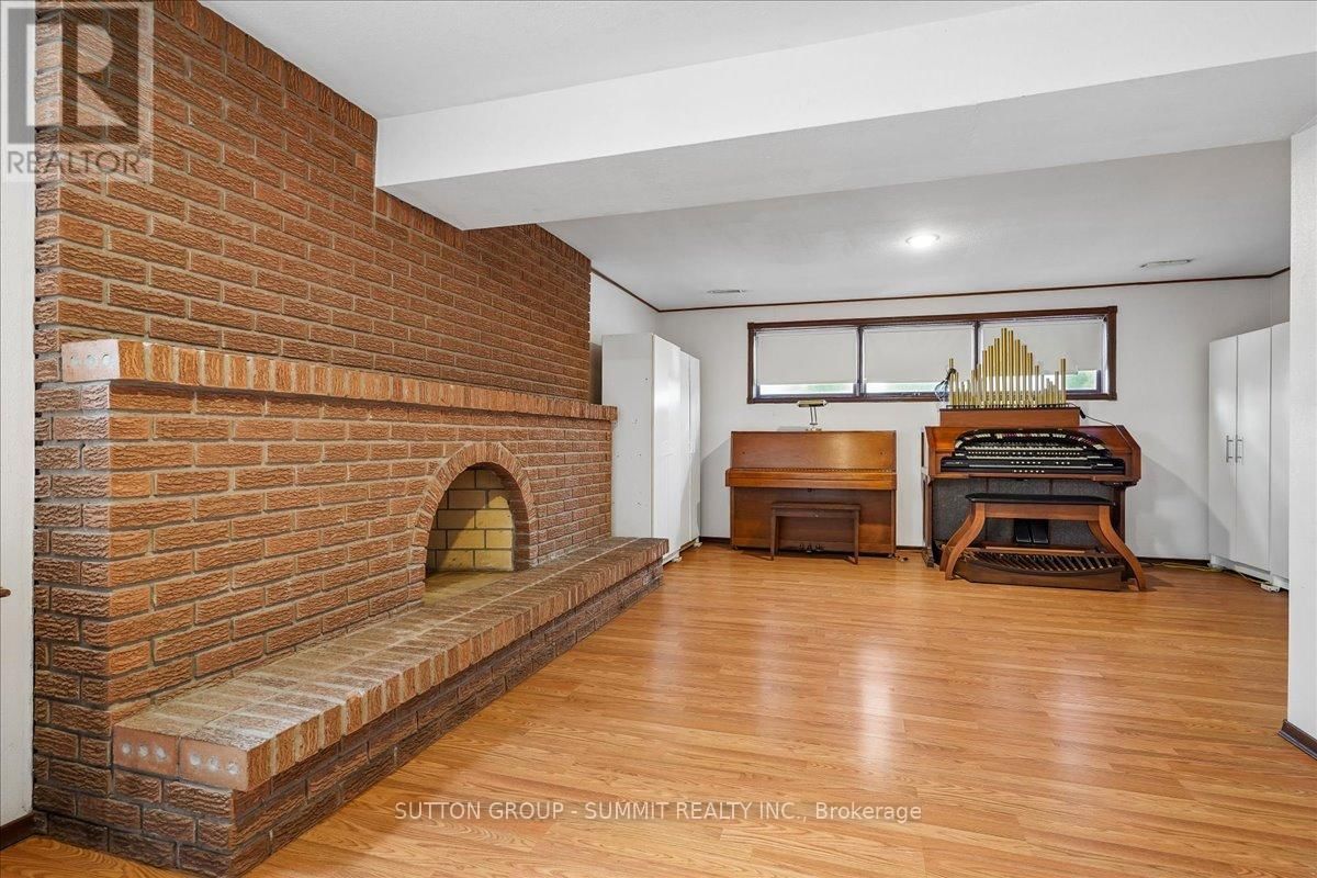 72 EASTBURY DRIVE Image 23