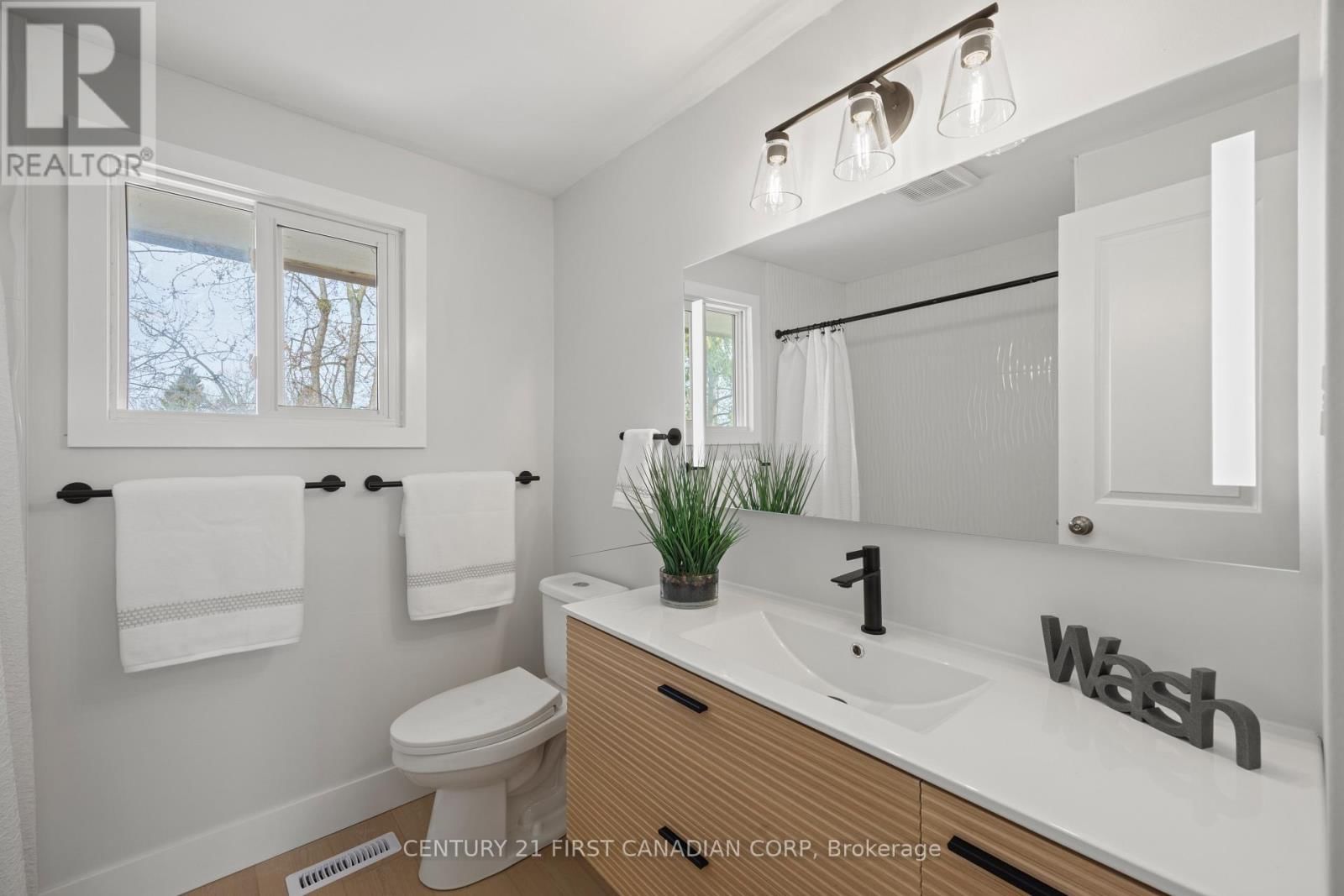 1763 ALDERSBROOK ROAD Image 27