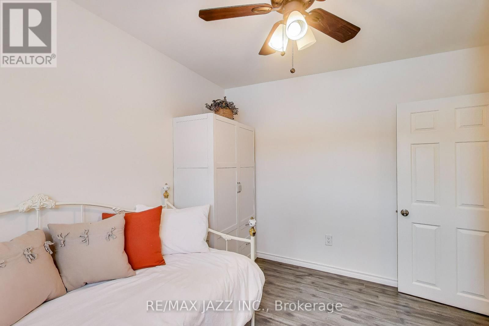 10274 COUNTY 2 ROAD Image 24