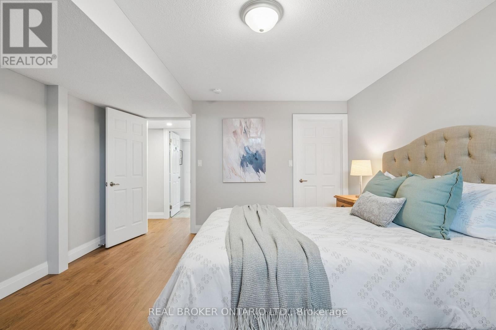 480 GRAND TRUNK STREET Image 30