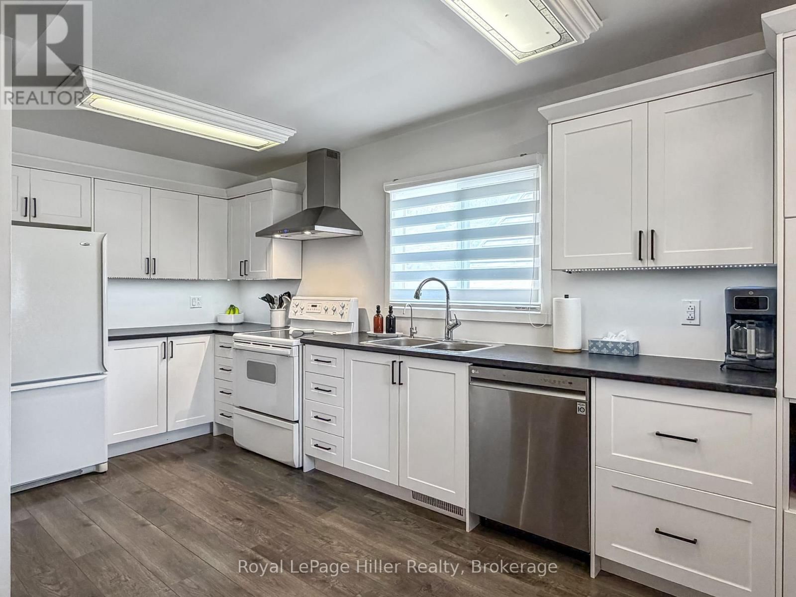 34 ARDEN PARK Image 11