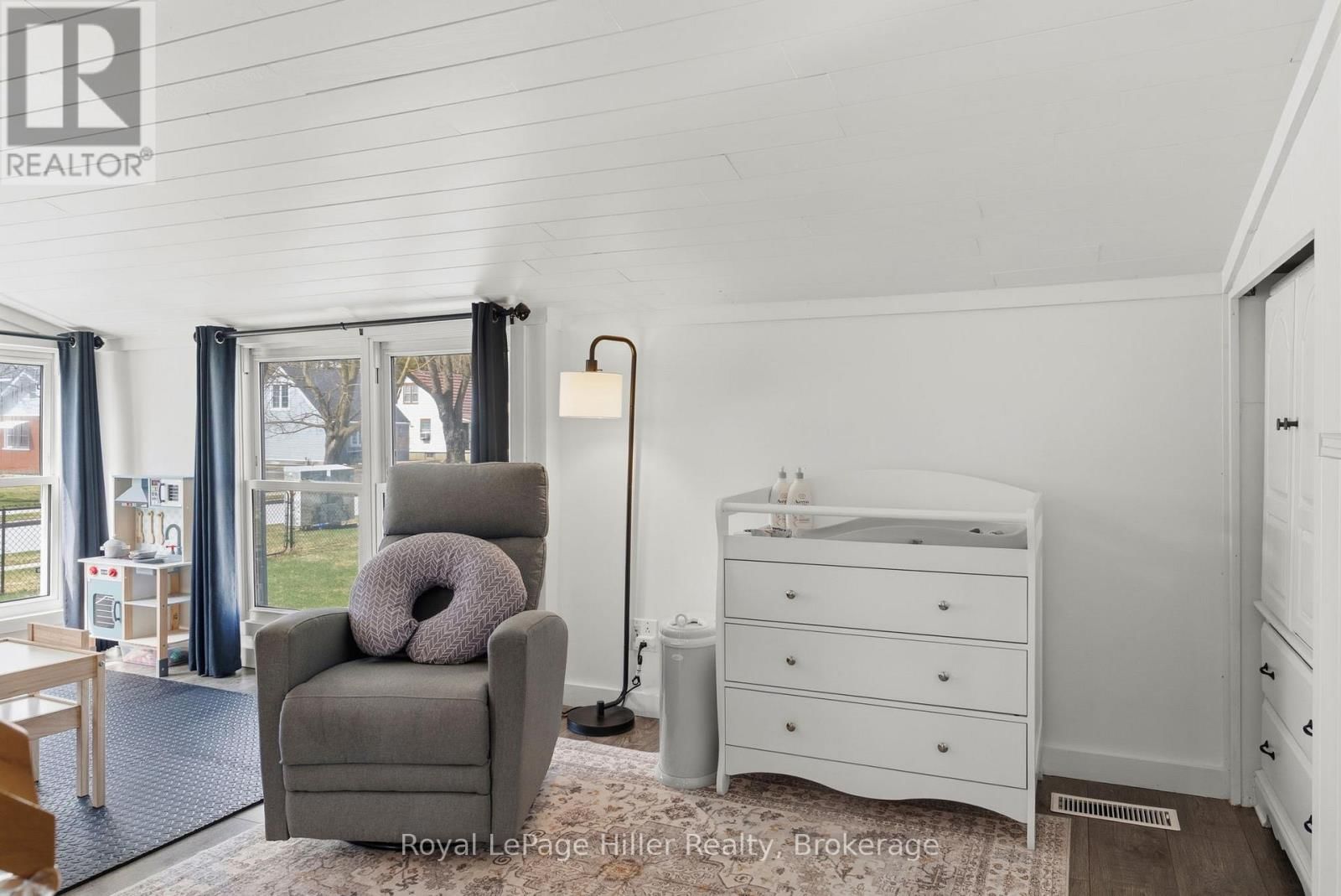 34 ARDEN PARK Image 19