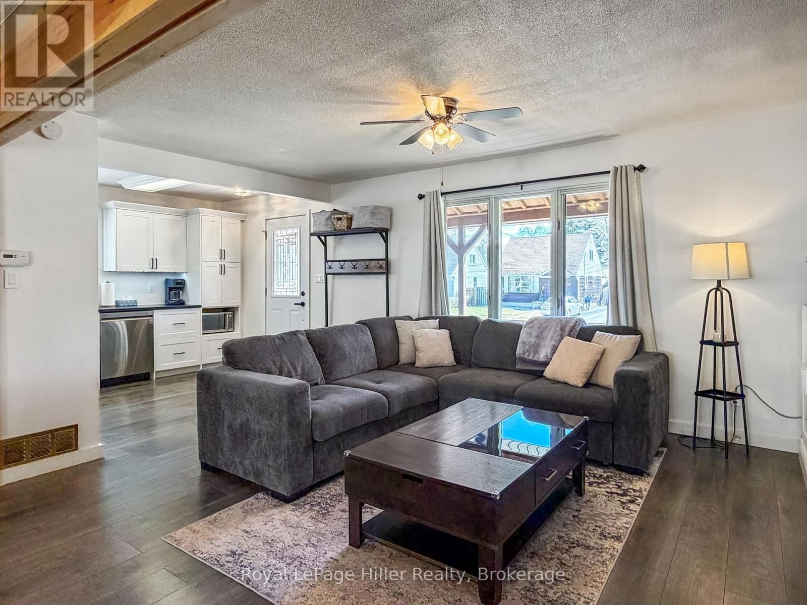 34 ARDEN PARK Image 22