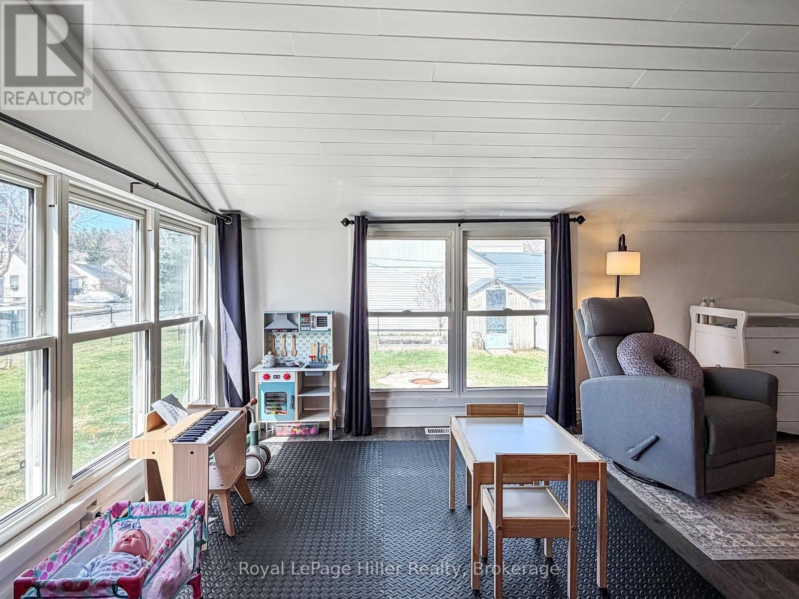 34 ARDEN PARK Image 23