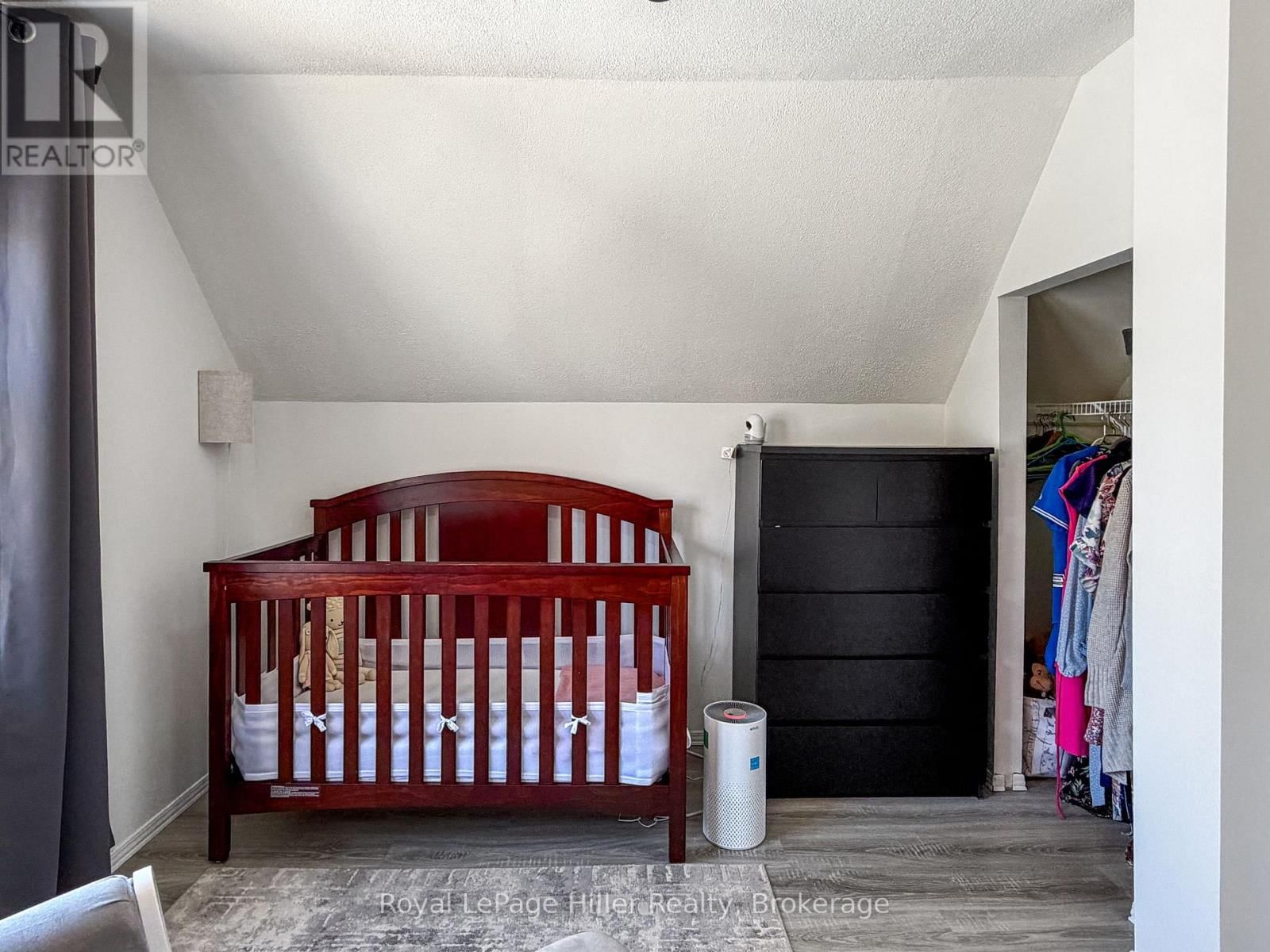 34 ARDEN PARK Image 28