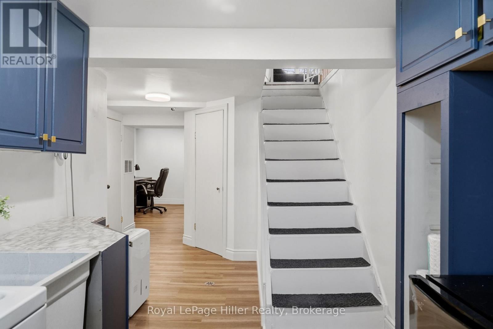 34 ARDEN PARK Image 31