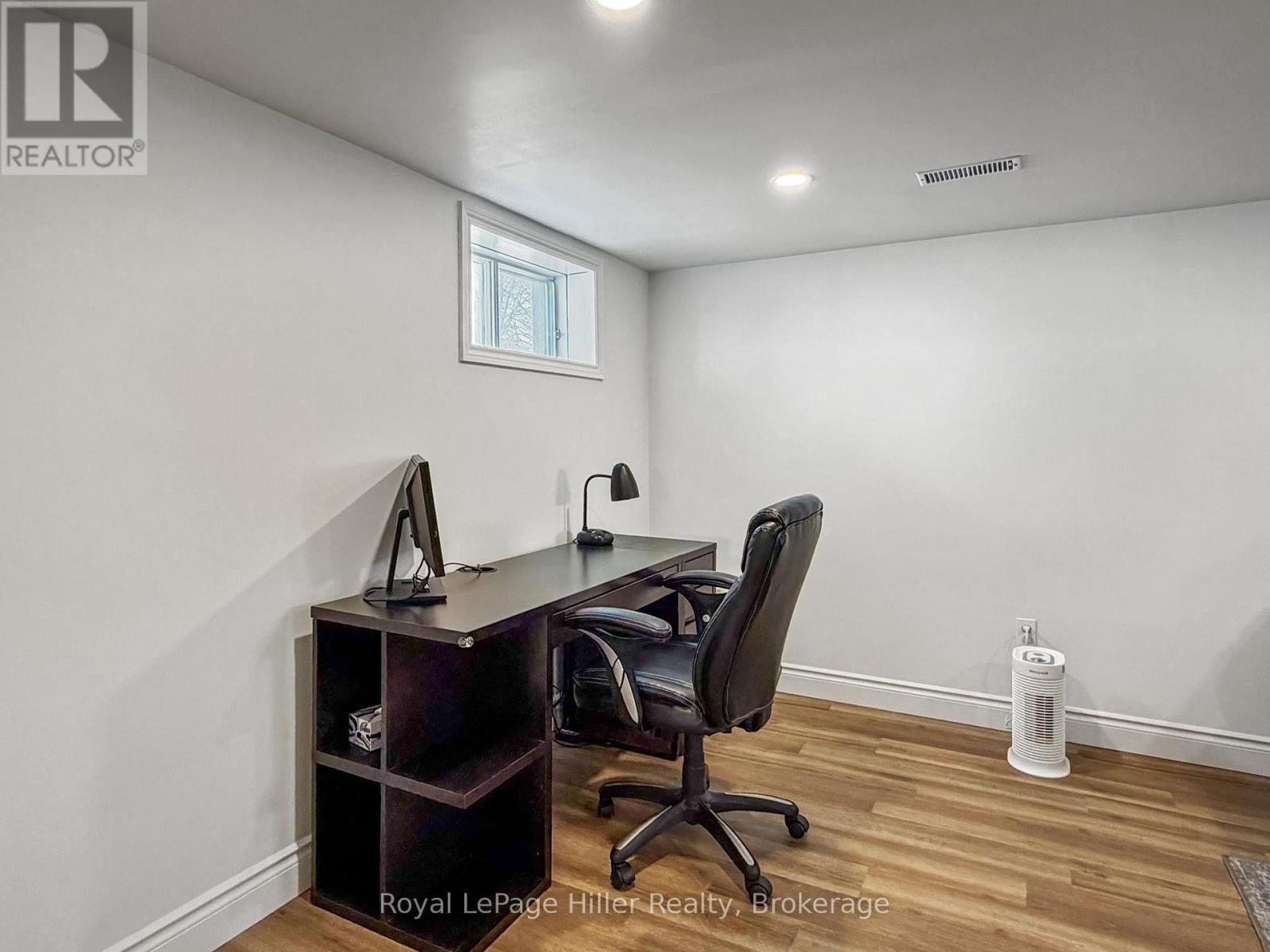 34 ARDEN PARK Image 34