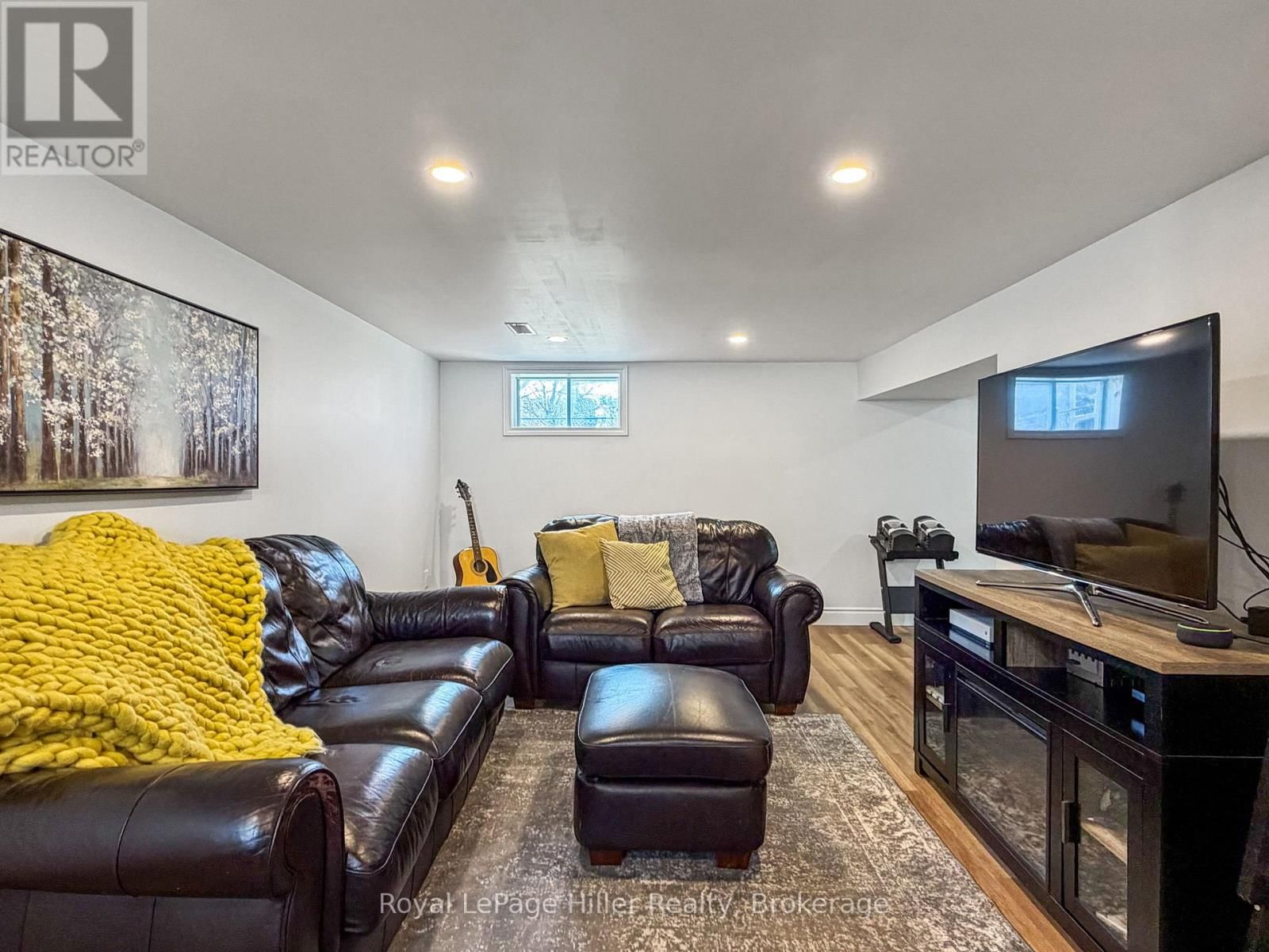 34 ARDEN PARK Image 35