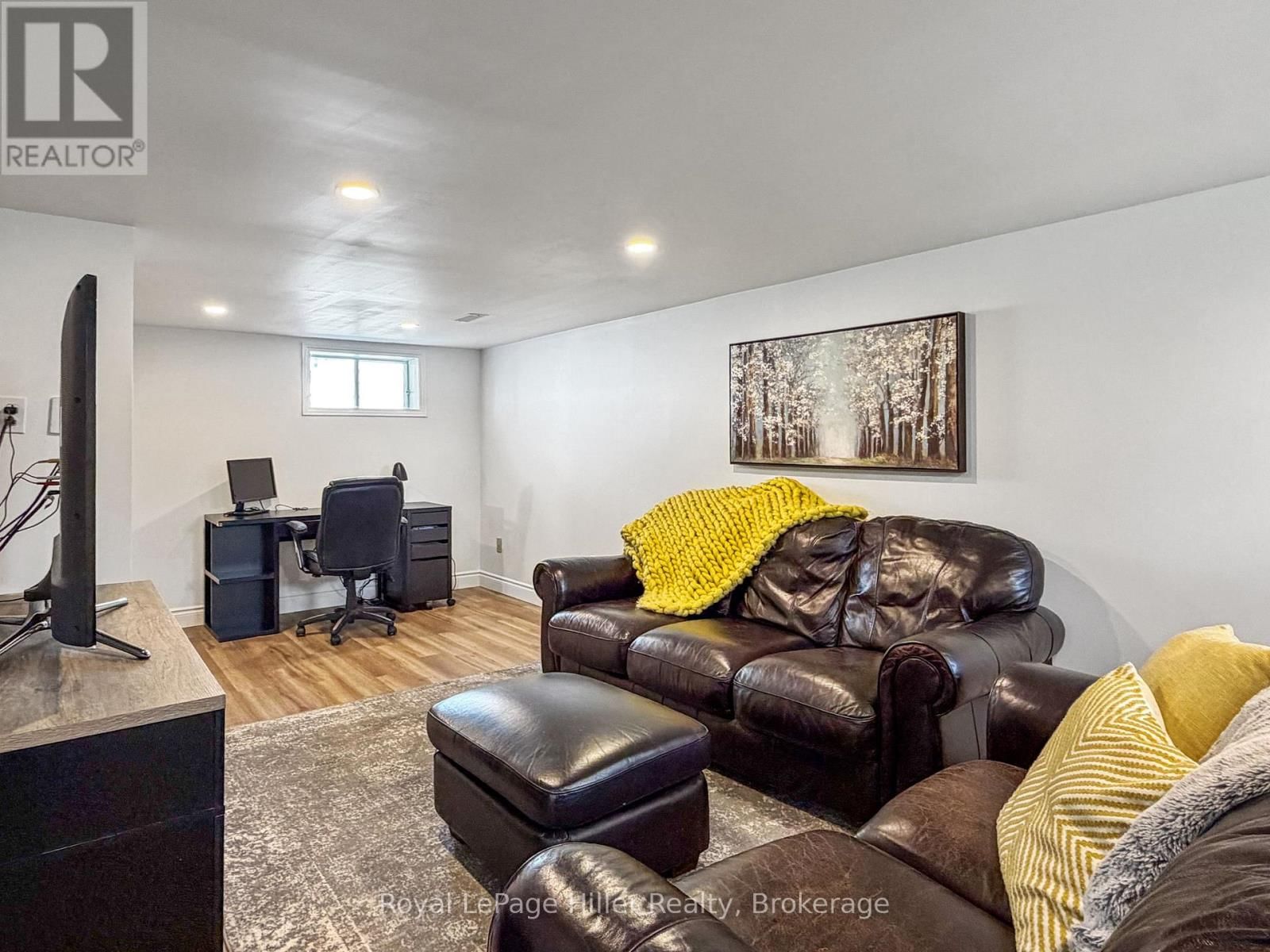 34 ARDEN PARK Image 38