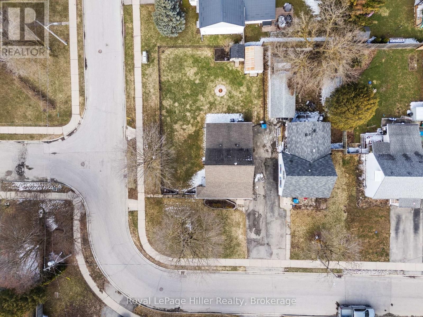 34 ARDEN PARK Image 41