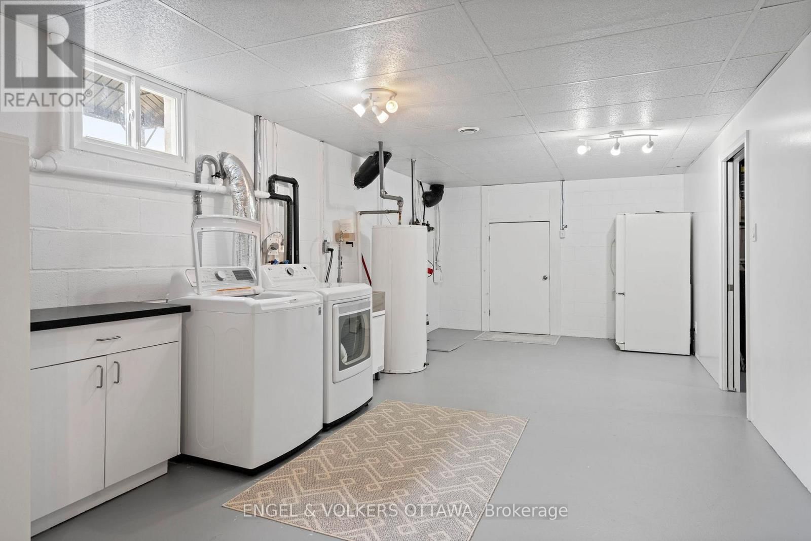 2034 RAMSAY CONCESSION 8 Image 31