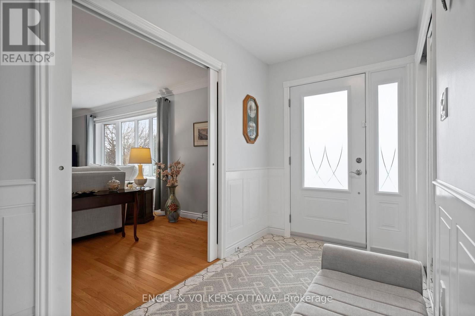 2034 RAMSAY CONCESSION 8 Image 4