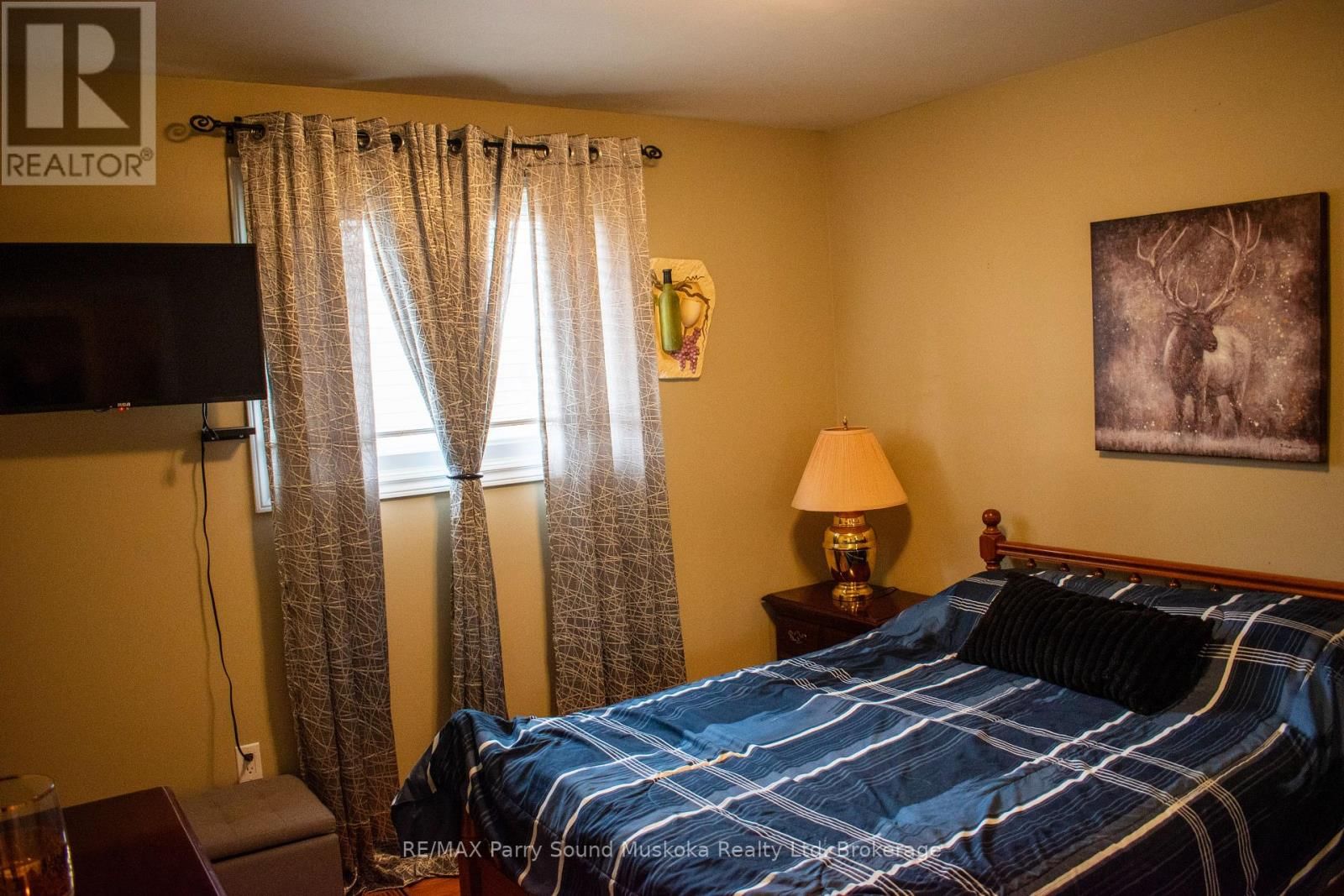 119 FOREST HILL CRESCENT Image 18