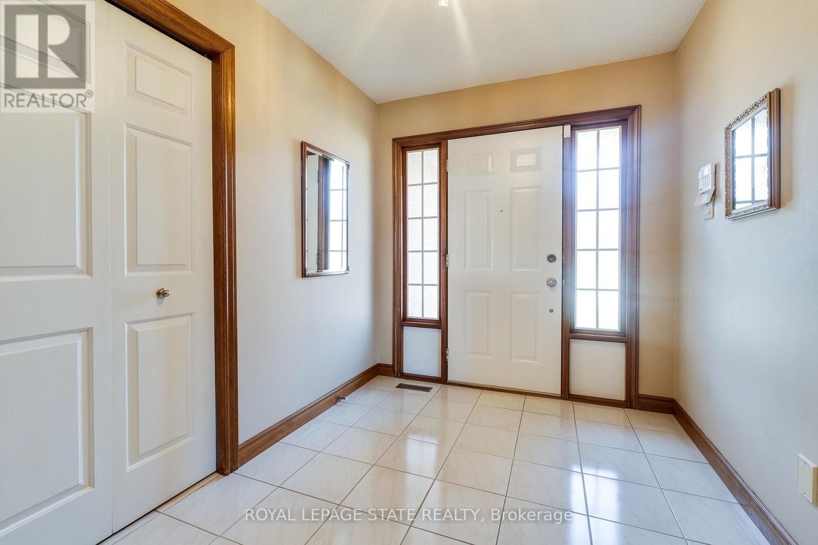 137 NATIONAL DRIVE Image 11