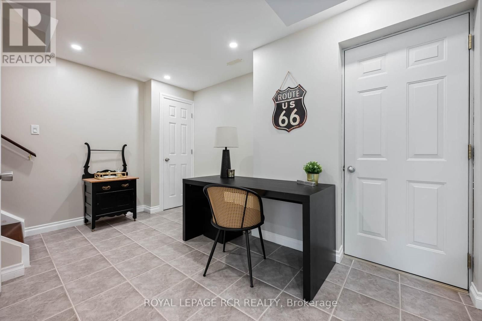 32 HEADWATERS LANE Image 28