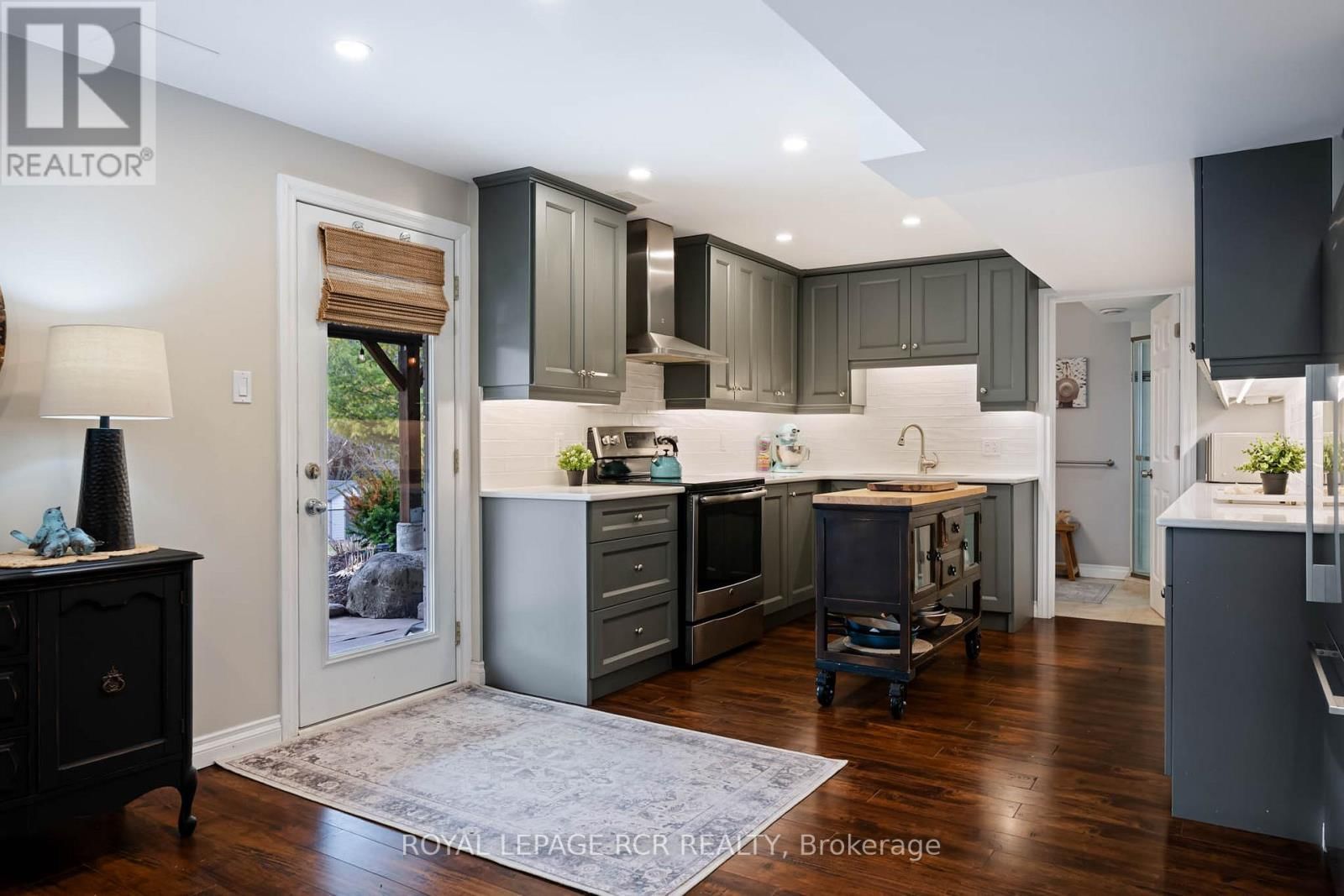 32 HEADWATERS LANE Image 33