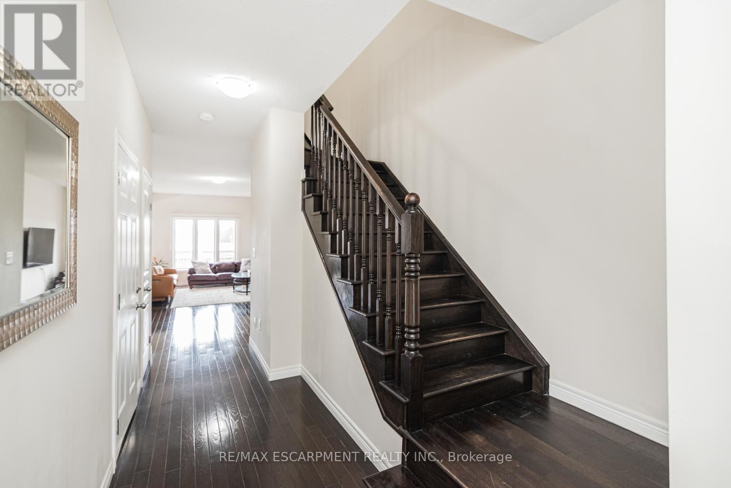 13 - 370 STONEHENGE DRIVE Image 19